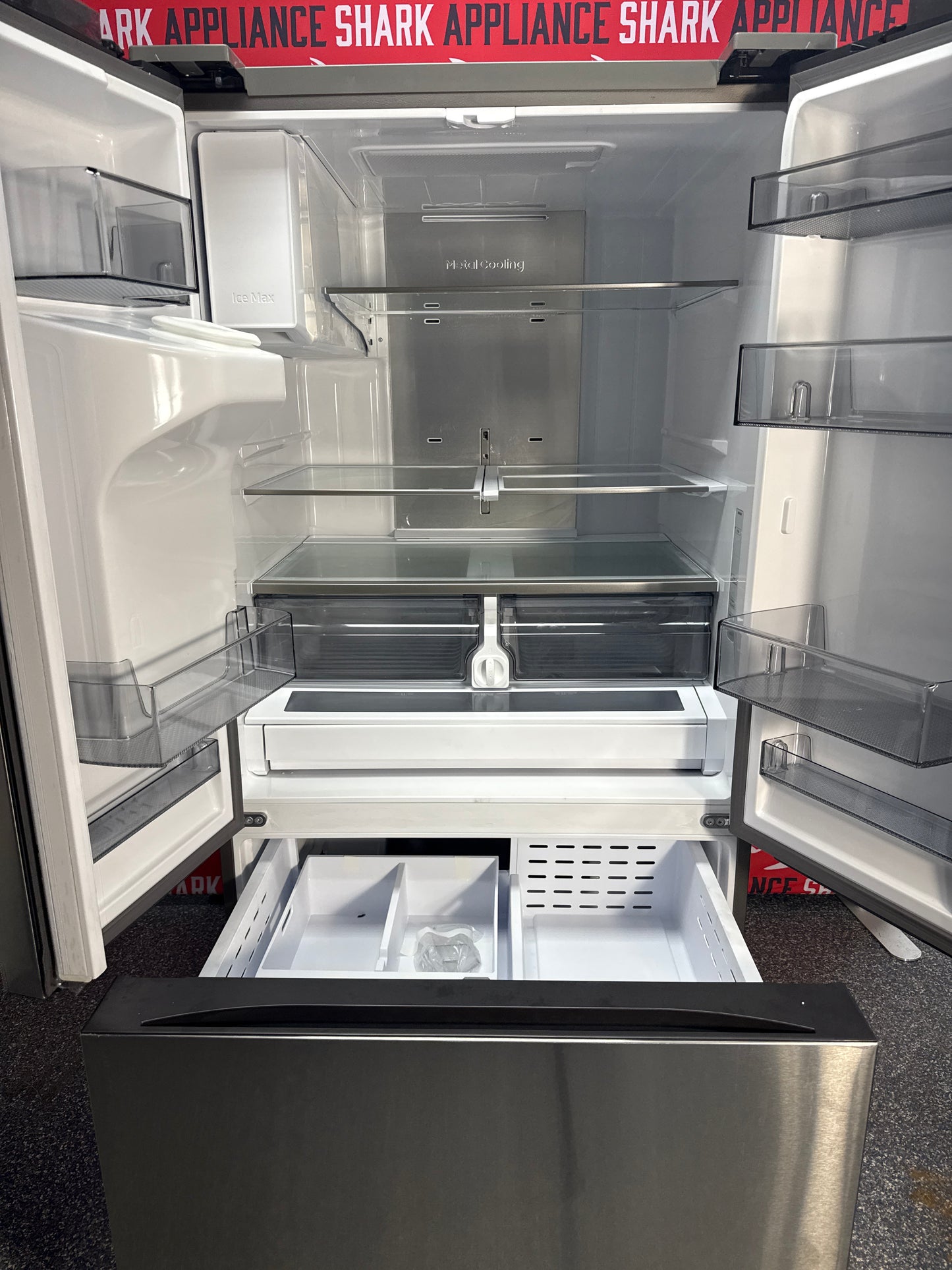 SAMSUNG 31 cu. ft. Bespoke AI 3-Door French Door Refrigerator 36" – RF32CG5400SRAA