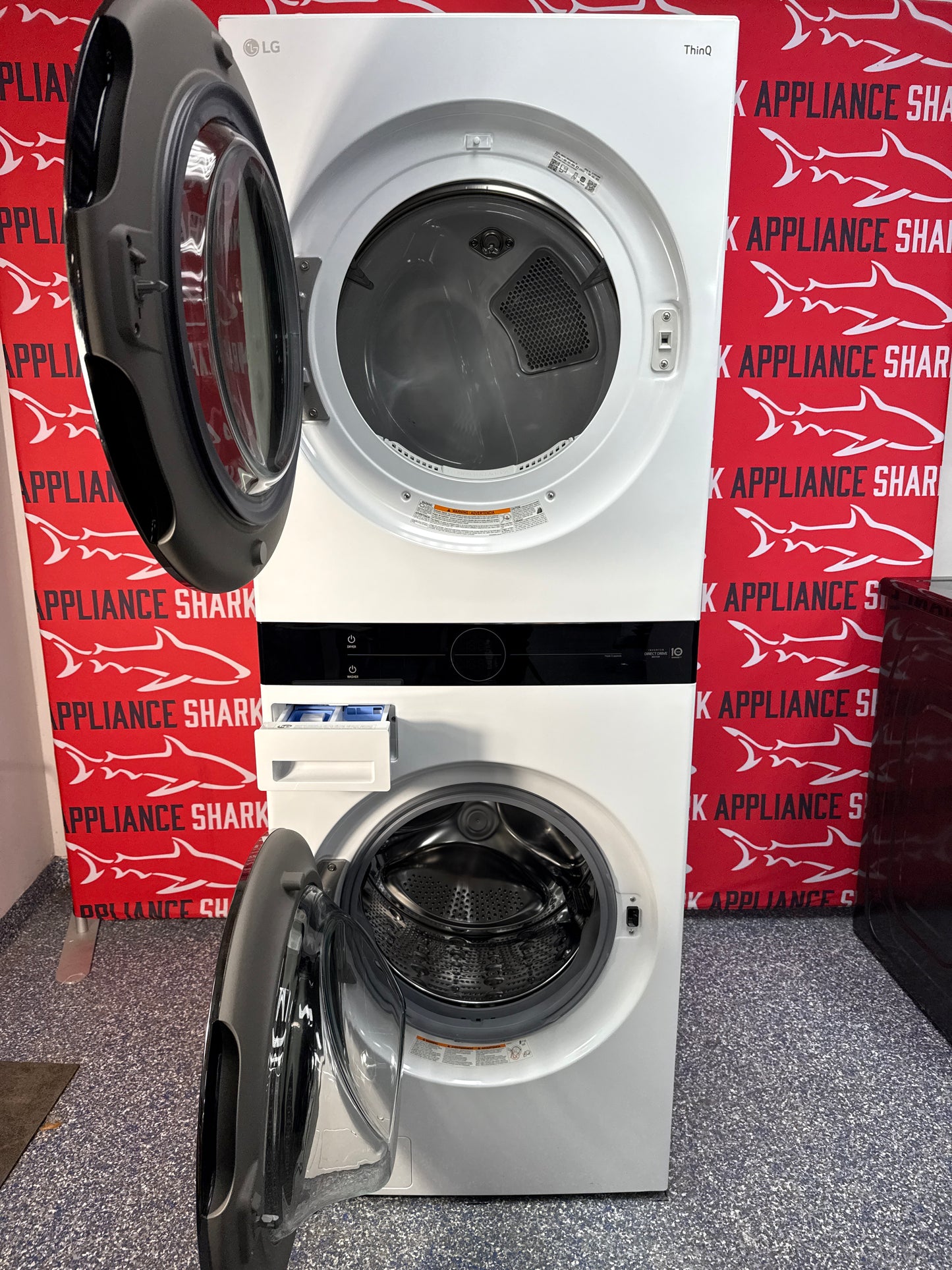 LG Compact WashTower™ Single Unit Washer & Ventless Dryer - WKHC152HWA
