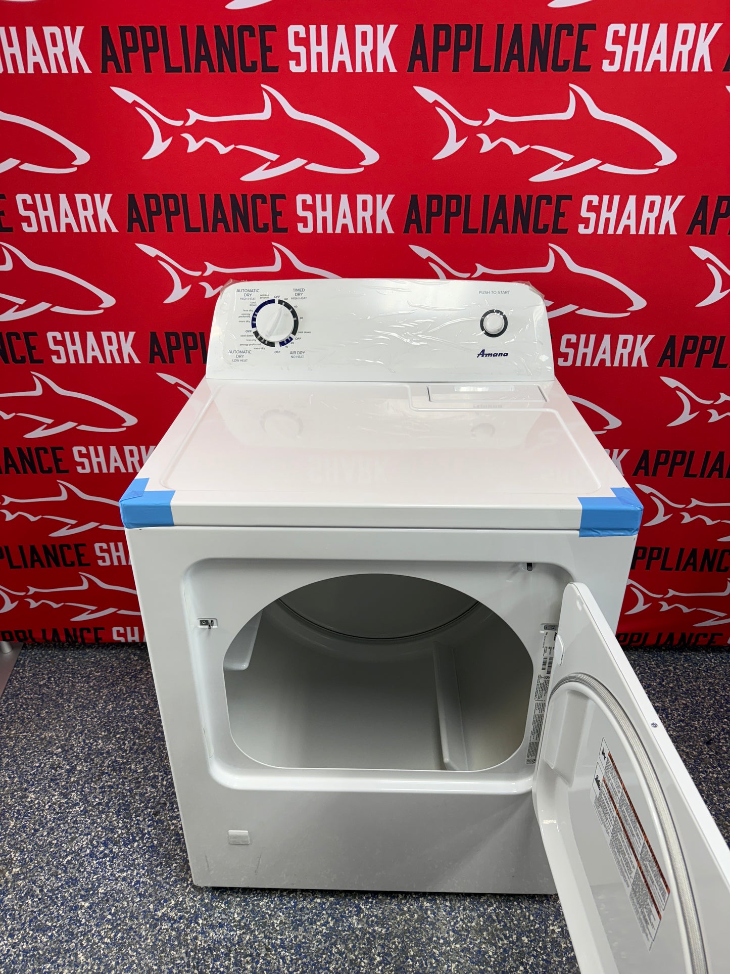 Scratch-dent AMANA gas dryer at Appliance Shark. Kansas City’s best appliance store.
