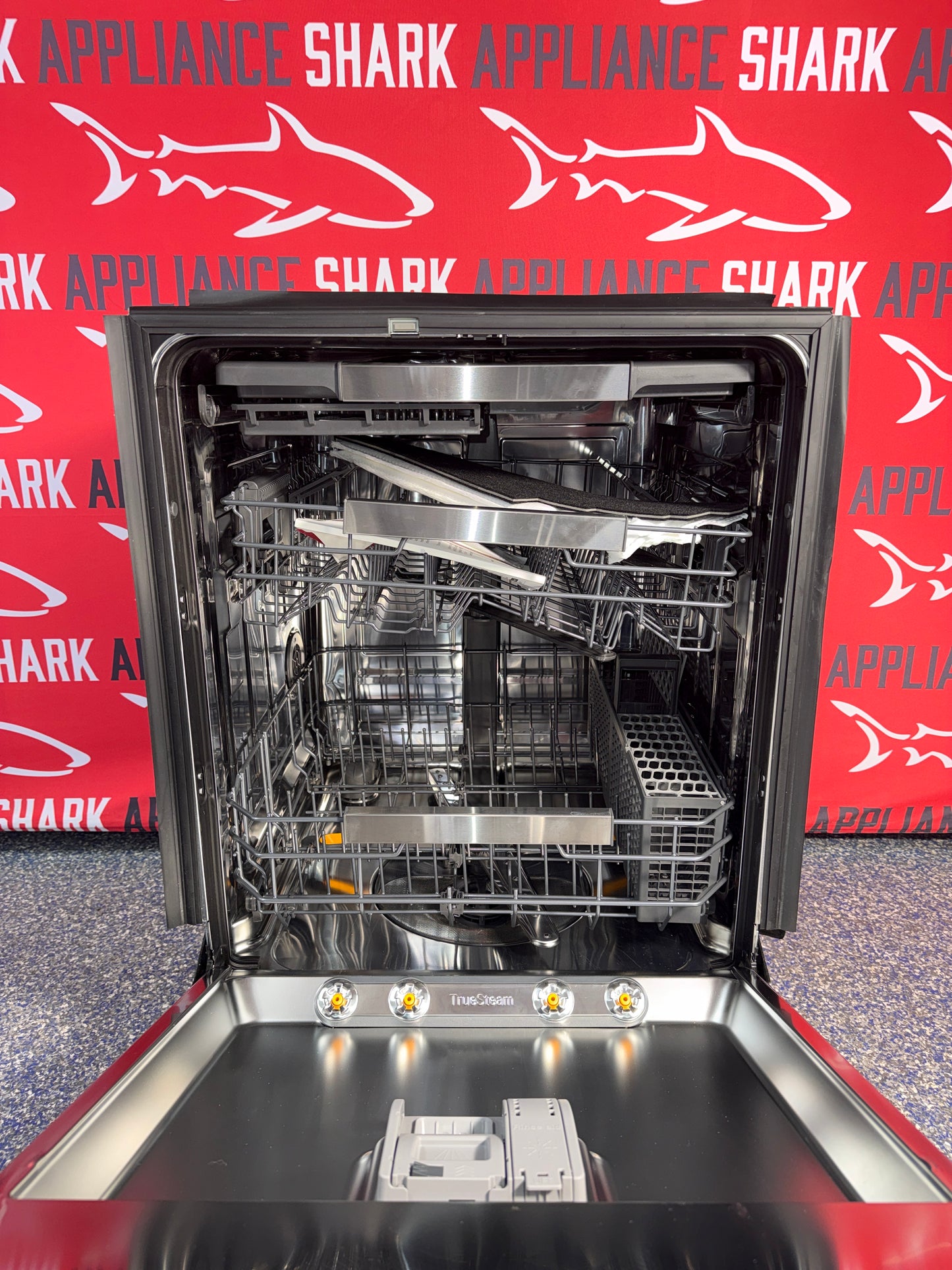 SAMSUNG Bespoke AI Smart Dishwasher with 3rd Rack Wash System and AutoRelease Door 24" - DW90F89T0USR/AA