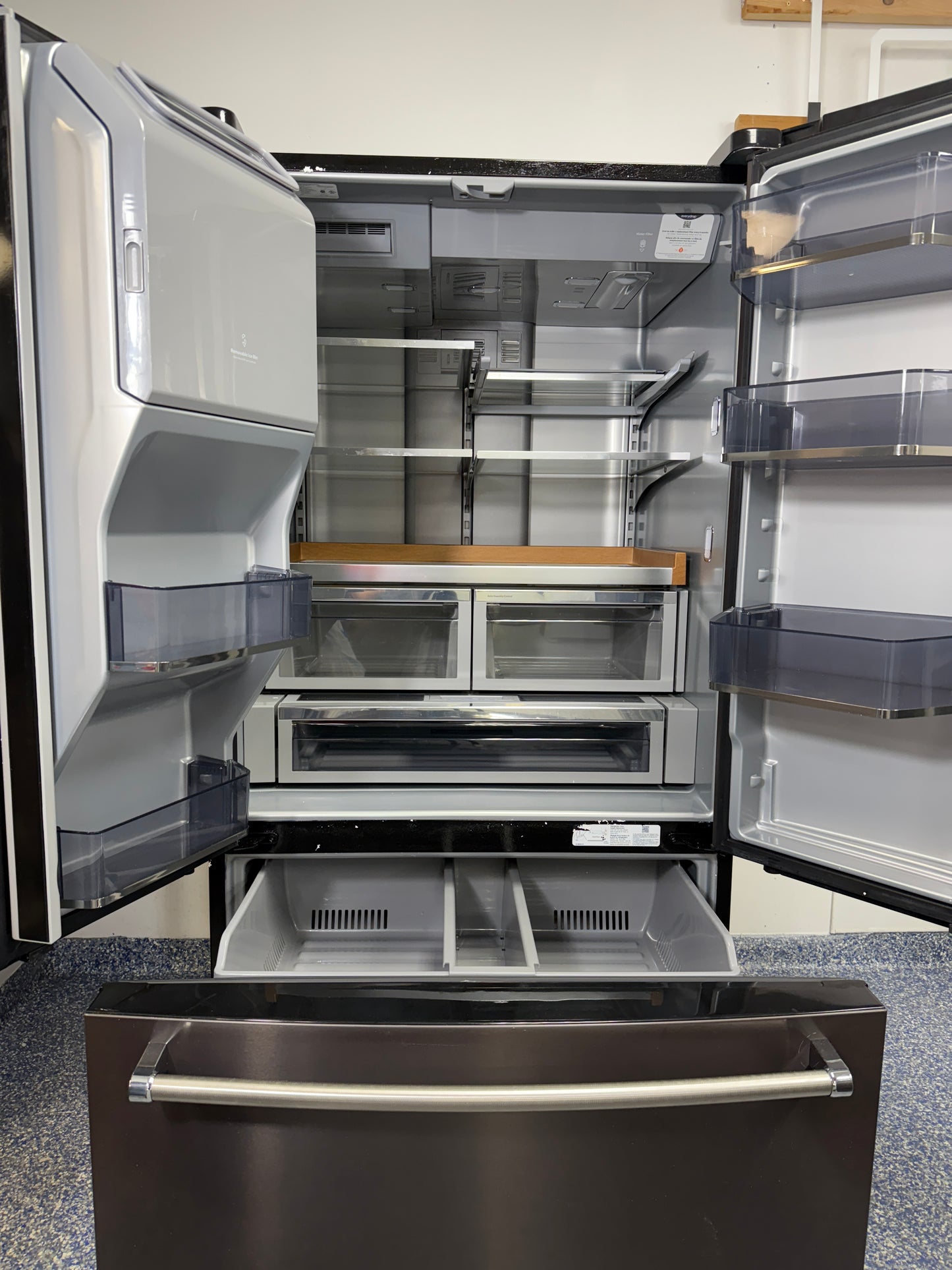 27 Cu.Ft. KITCHENAID French Door Refrigerator with External Water and Ice Dispenser, Freezer Pizza Storage, and Adjustable shelves at Scratch and Dent Appliance Store in Overland Park, Kansas
