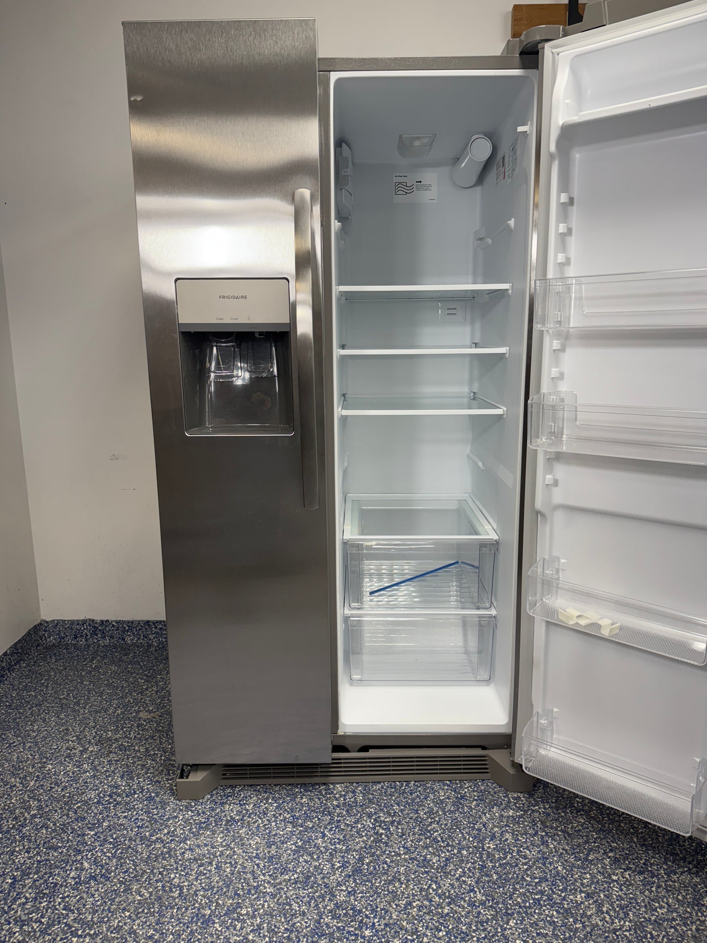 25.6 Cu.Ft. FRIGIDAIRE Side-by-Side Refrigerator with External Water and Ice Dispenser, Freezer Ice Maker, and Purepour Water Filter at the Best Scratch and Dent Discount Appliance Store in Kansas City Metro