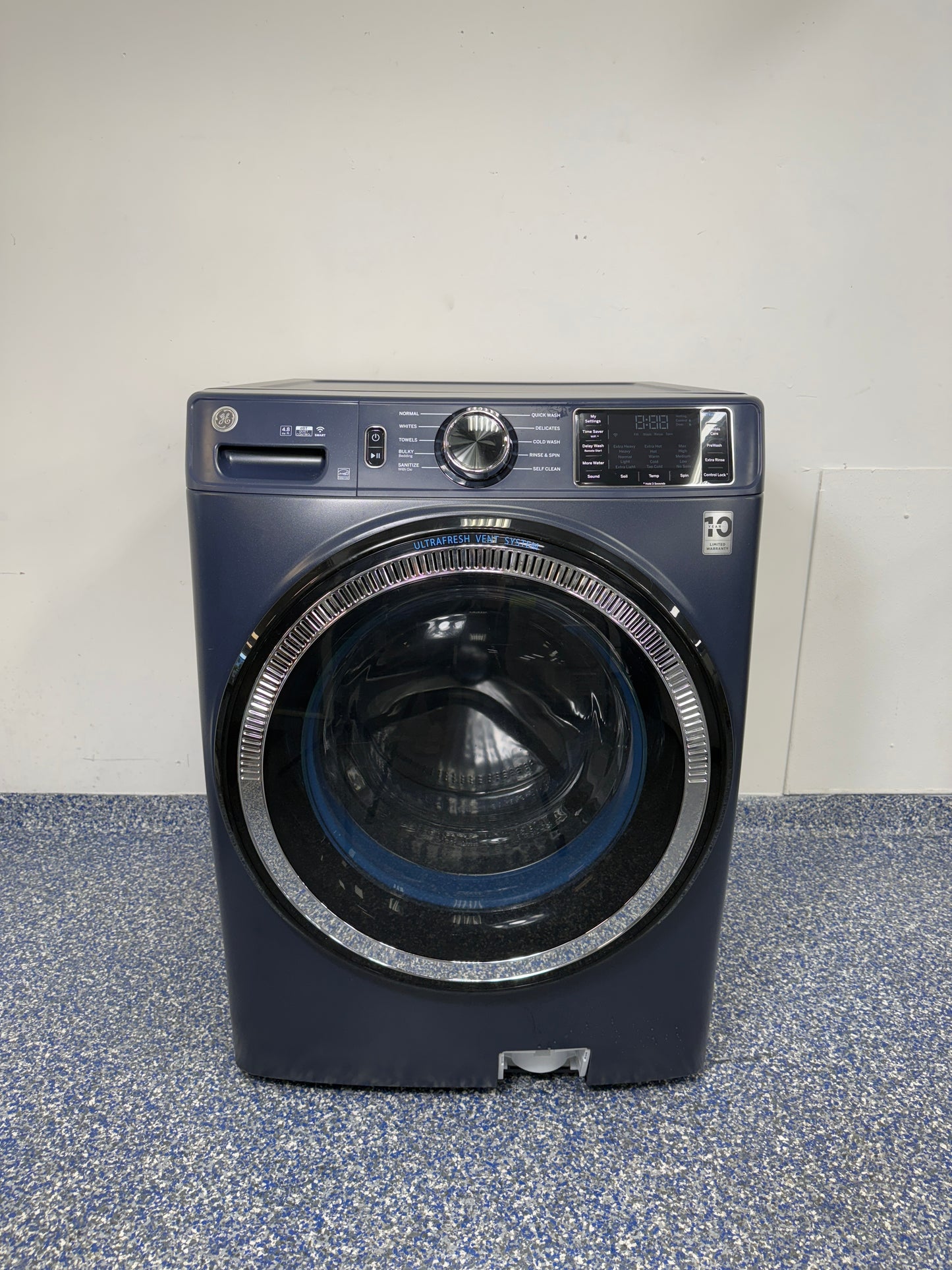 GFW550SPRRS | 4.8 Cu.Ft. GE Stackable Smart Front Load Washing Machine with 10 Cycles, Quick Wash, Sanitize with Oxi, Wi-Fi Connectivity, and High-Efficiency Operation at the Best Scratch and Dent Appliance Store in Kansas City Metro