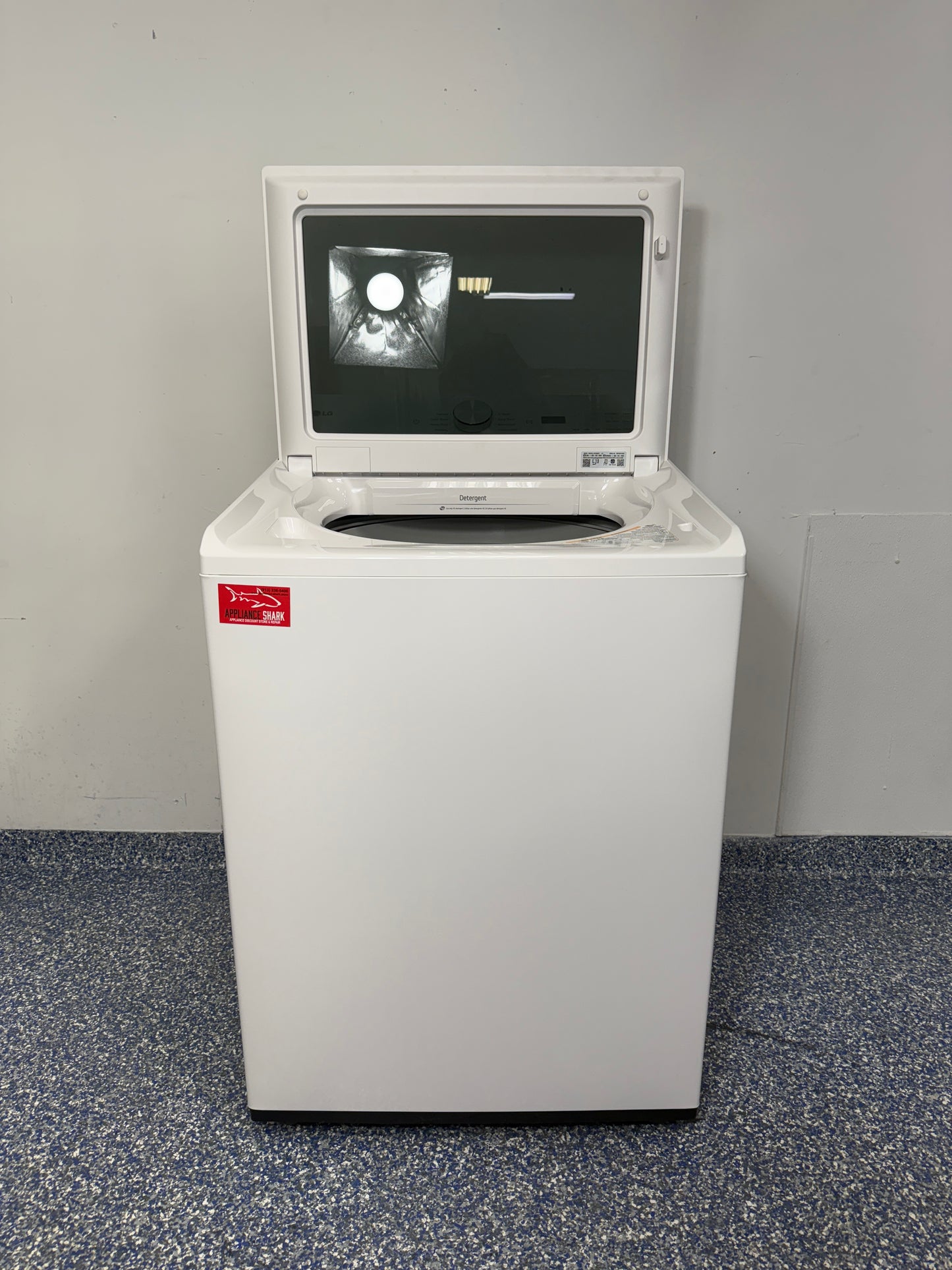 WT8200CW | 5.0 Cu.Ft. LG Smart Top Load Washer with Built-In Intelligence: AI Fabric Sensor / Smart Pairing, TurboWash Technology, True Balance Anti-Vibration System and LoDecibel Quiet Operation at the Best Discount Appliance Store in KC Area