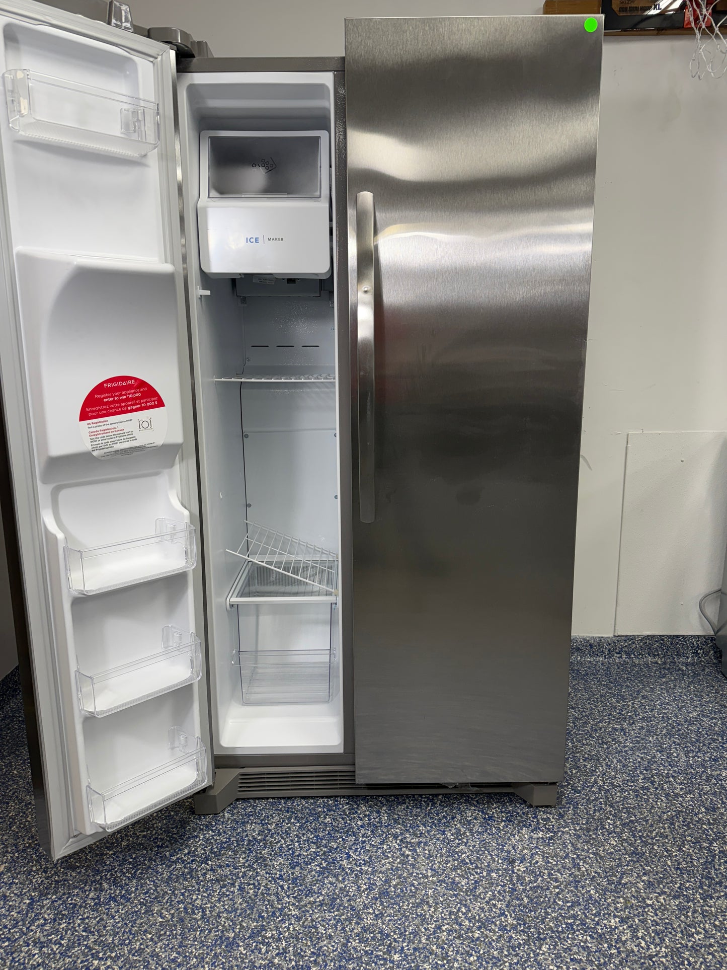 25.6 Cu.Ft. FRIGIDAIRE Side-by-Side Refrigerator with Freezer Ice Maker, and Automatic Defrost at the Best Discount Appliance Store in Kansas City Area