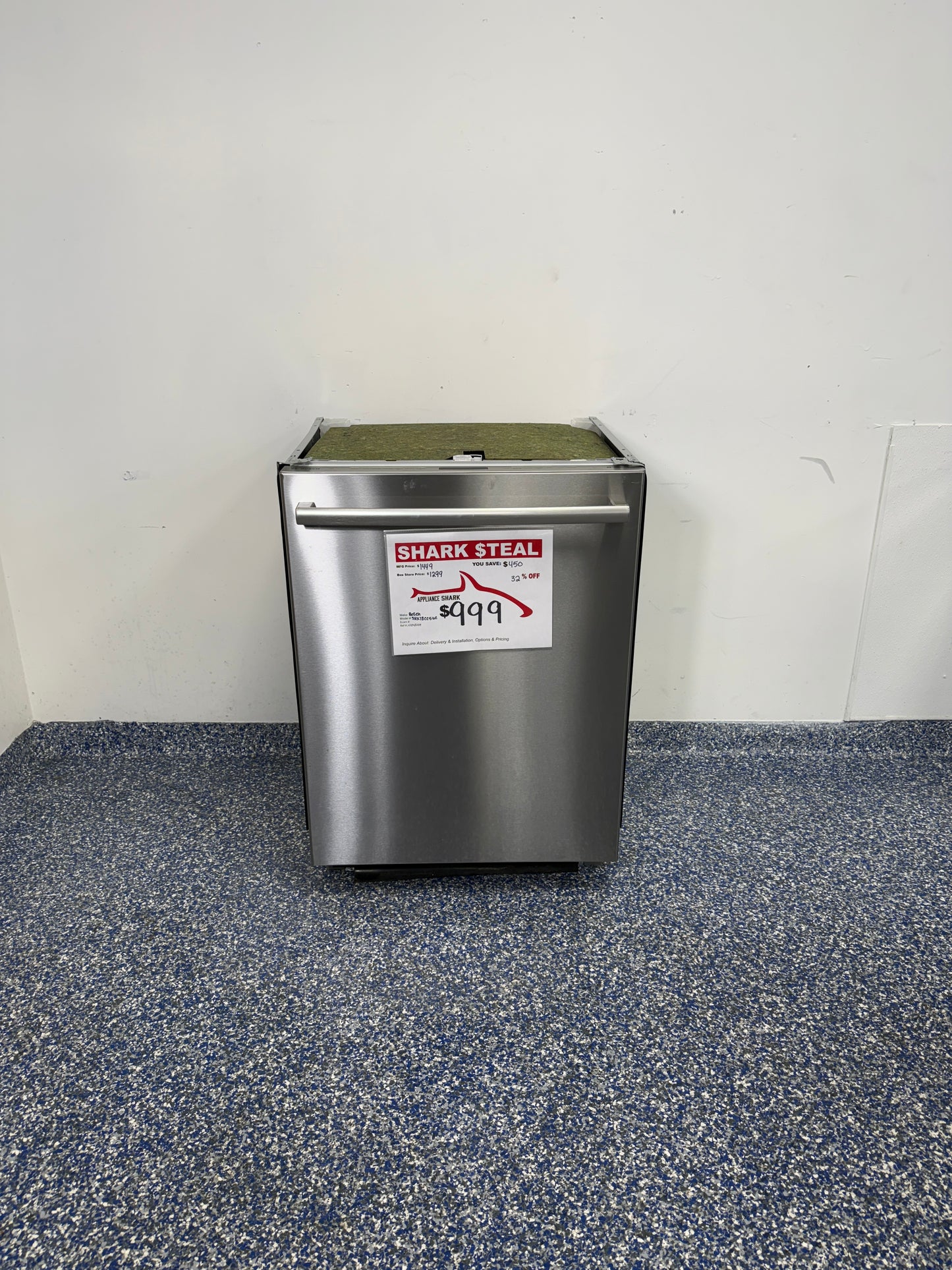 24 In BOSCH 800 Series Built-In Dishwasher with PowerControl Spray Arm, CrystalDry, 24/7 Aquastop, a Large Interior, Sanitization & Half-Load Settings, and Interior Clean with Machine Care at Appliance Shark Scratch and Dent Discount Appliance Store in Overland Park, Kansas