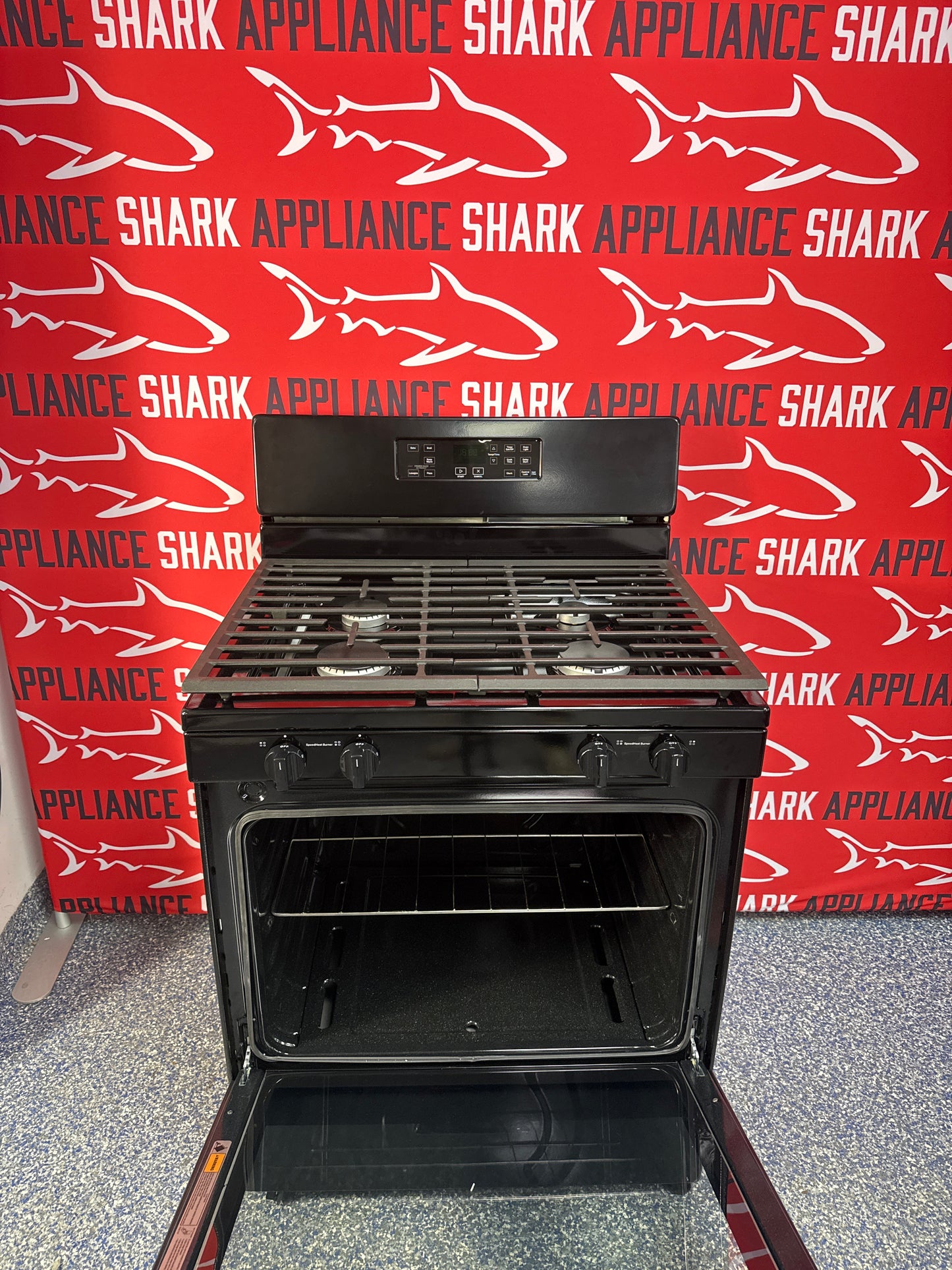 Scratch-dent WHIRLPOOL gas range at Appliance Shark. Kansas City’s best appliance store.
