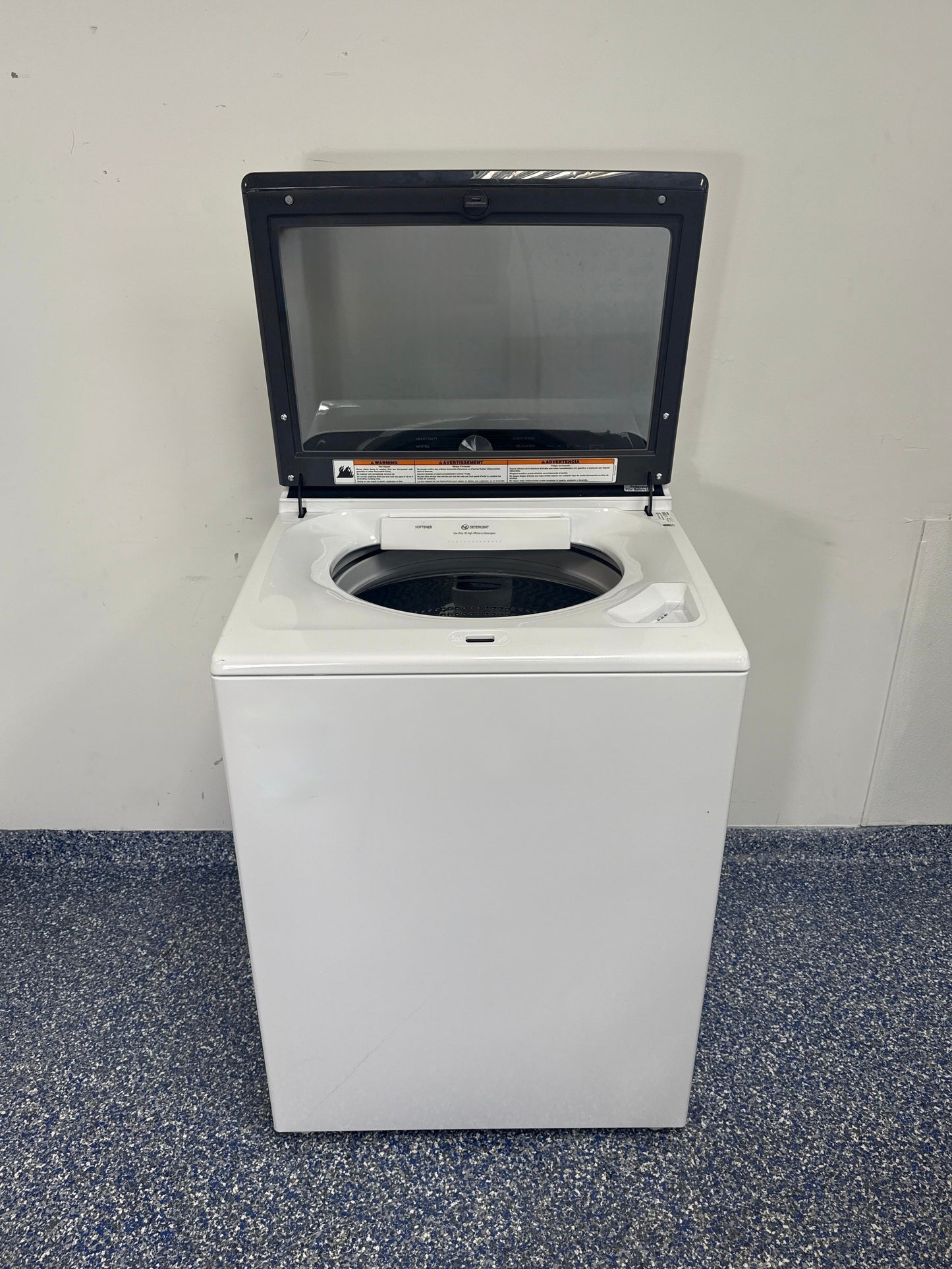 Shop a discount WHIRLPOOL top load washer at Appliance Shark in Overland Park, KS.