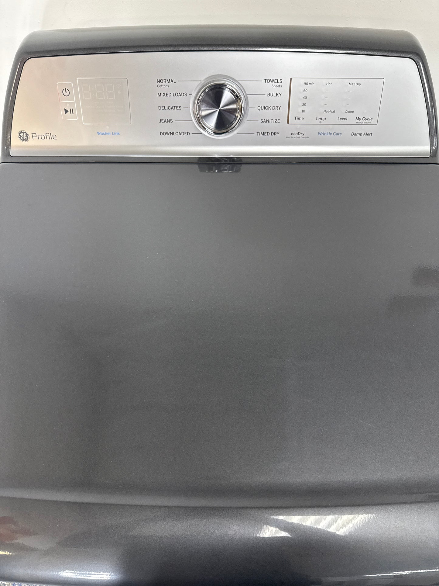 Sensor Dry technology in the GE Profile PTD60EBPRDG electric dryer in Overland Park, KS.