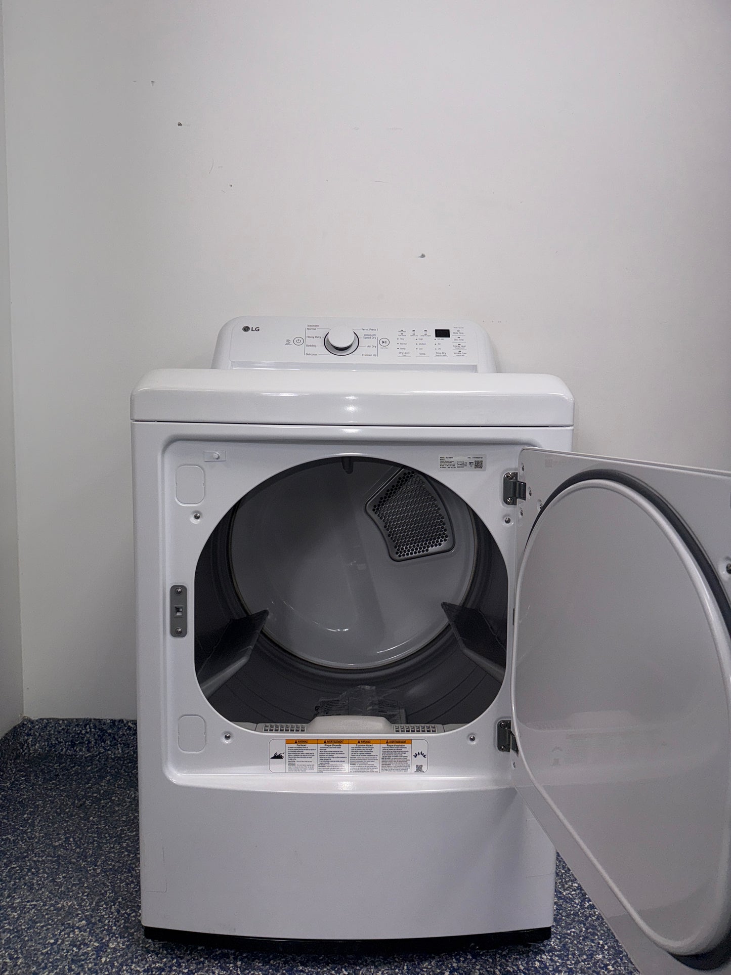 The LG electric dryer, model DLE7000W, featuring SmartDiagnosis™, available at Appliance Shark.