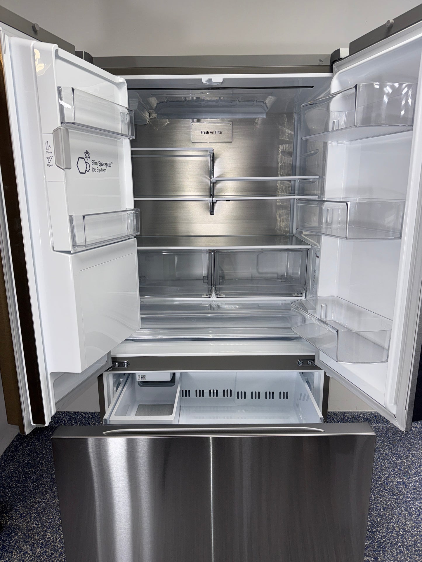 LG LF24Z6530S French door refrigerator Zero Clearance hinges in Kansas City