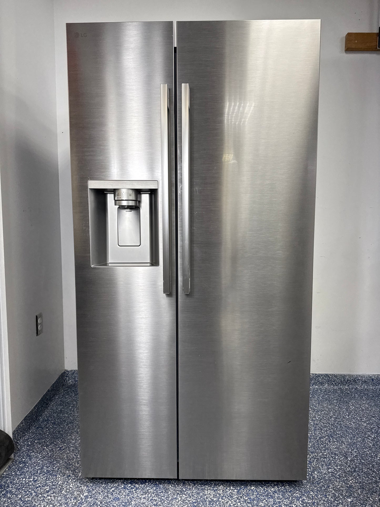 LG LL27T3530S counter-depth French door refrigerator in stainless steel, available at Appliance Shark as the best scratch and dent refrigerator deal in Kansas City.