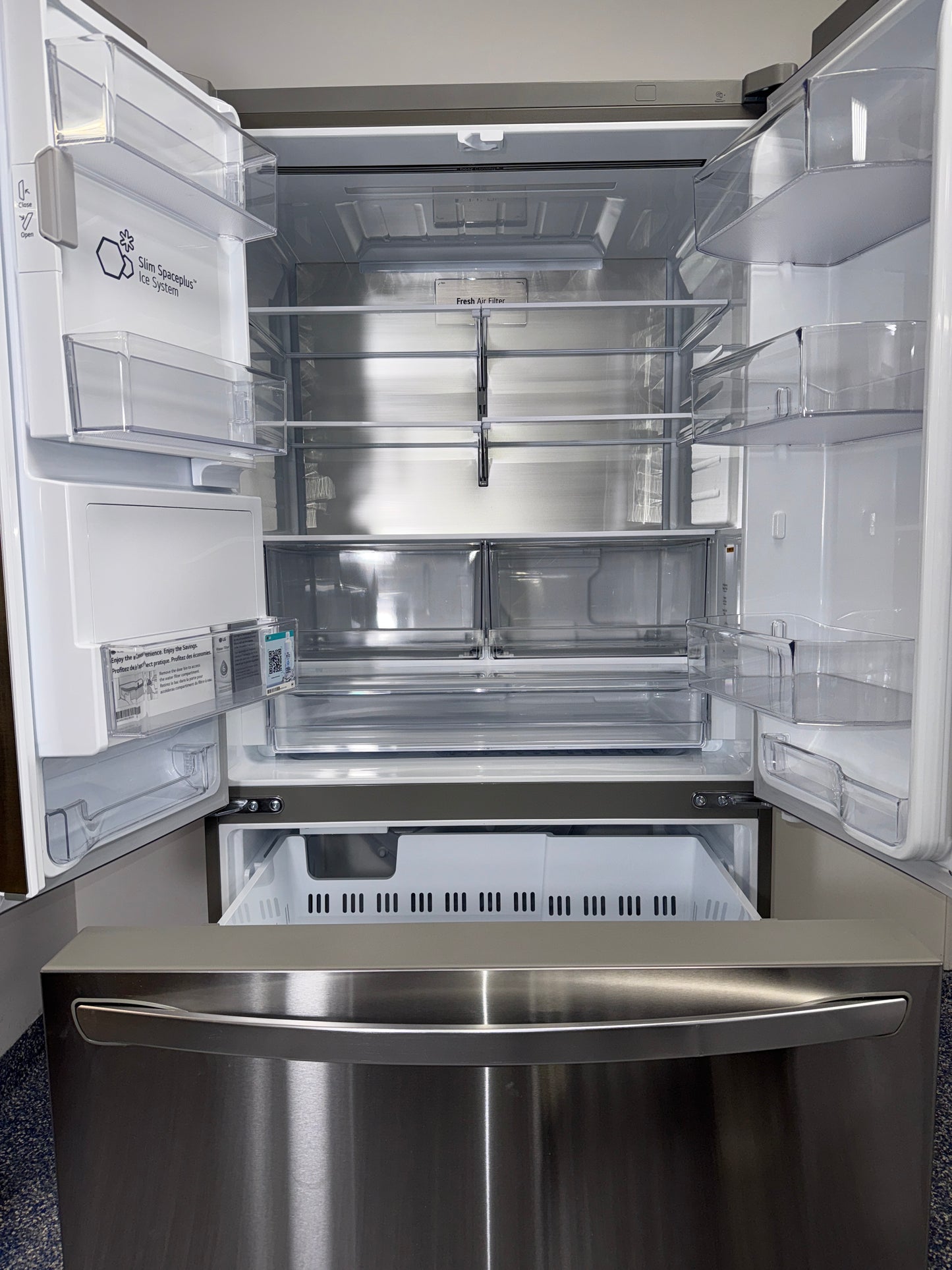 LG LRFXC2606S dual ice makers in freezer and door dispenser Kansas City home