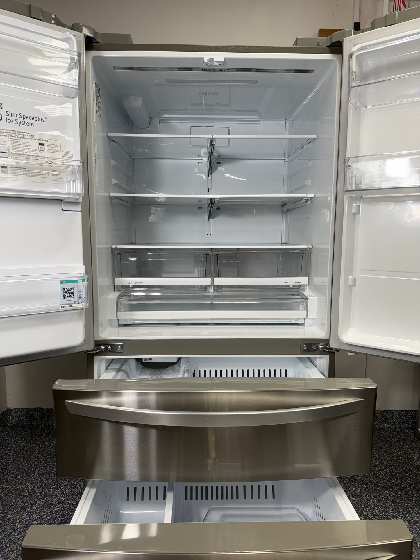 LG LRMXS2806S Craft Ice dual ice maker close-up Kansas City home