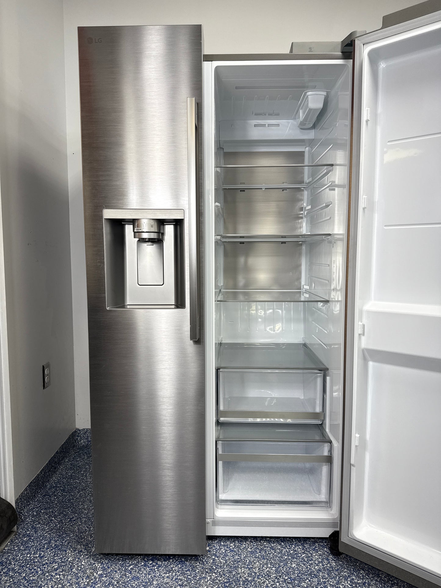 Scratch & dent LG LL27T3530S refrigerator displayed at Appliance Shark in Overland Park, offering counter-depth design and Smart Cooling.