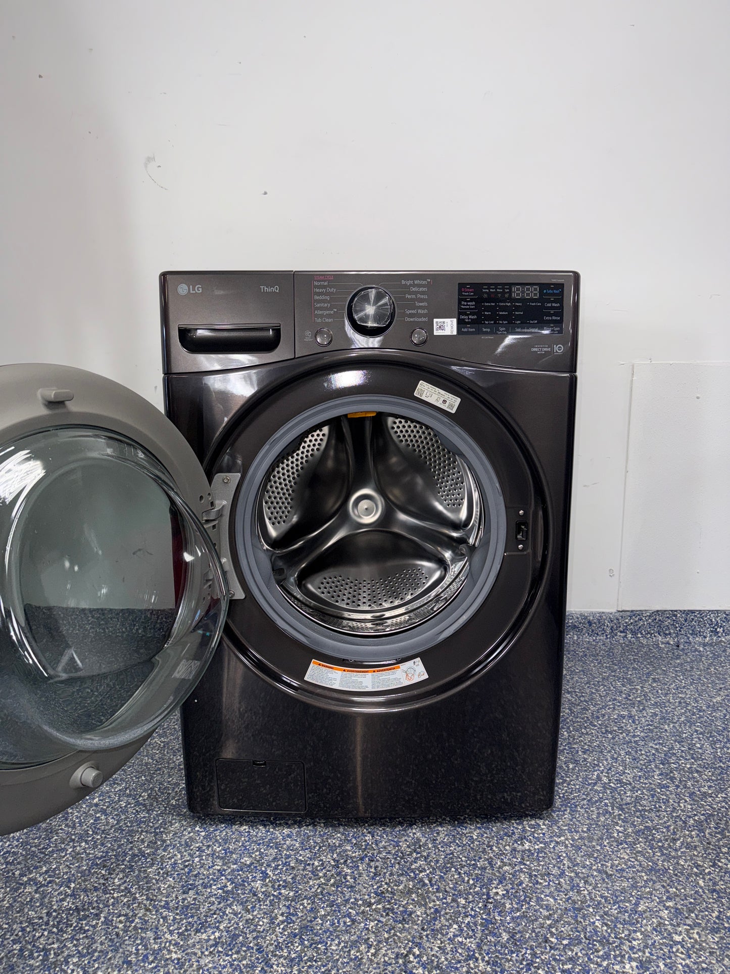 LG WM4080HBA2 front load washer angled view in Overland Park Kansas City