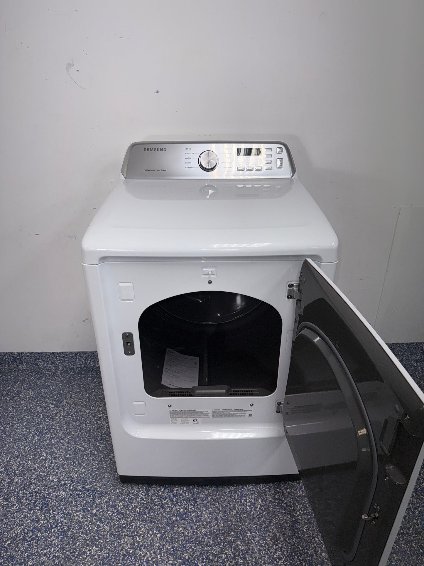 SAMSUNG DVE47CG3500W electric dryer angled view in Overland Park Kansas City