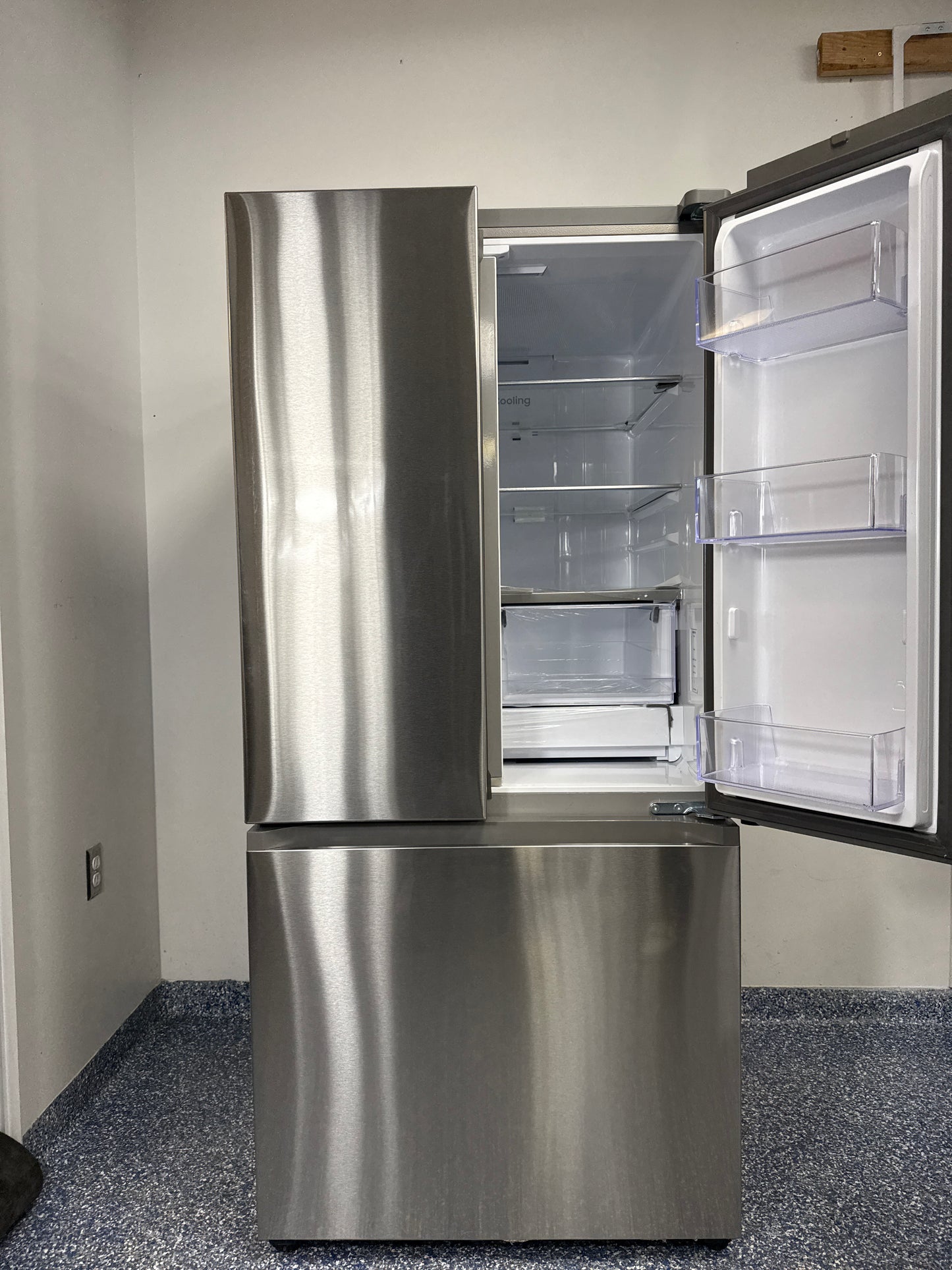 SAMSUNG RF25C5551SR refrigerator with dual ice makers, available as a scratch and dent appliance deal at Appliance Shark in Kansas City.