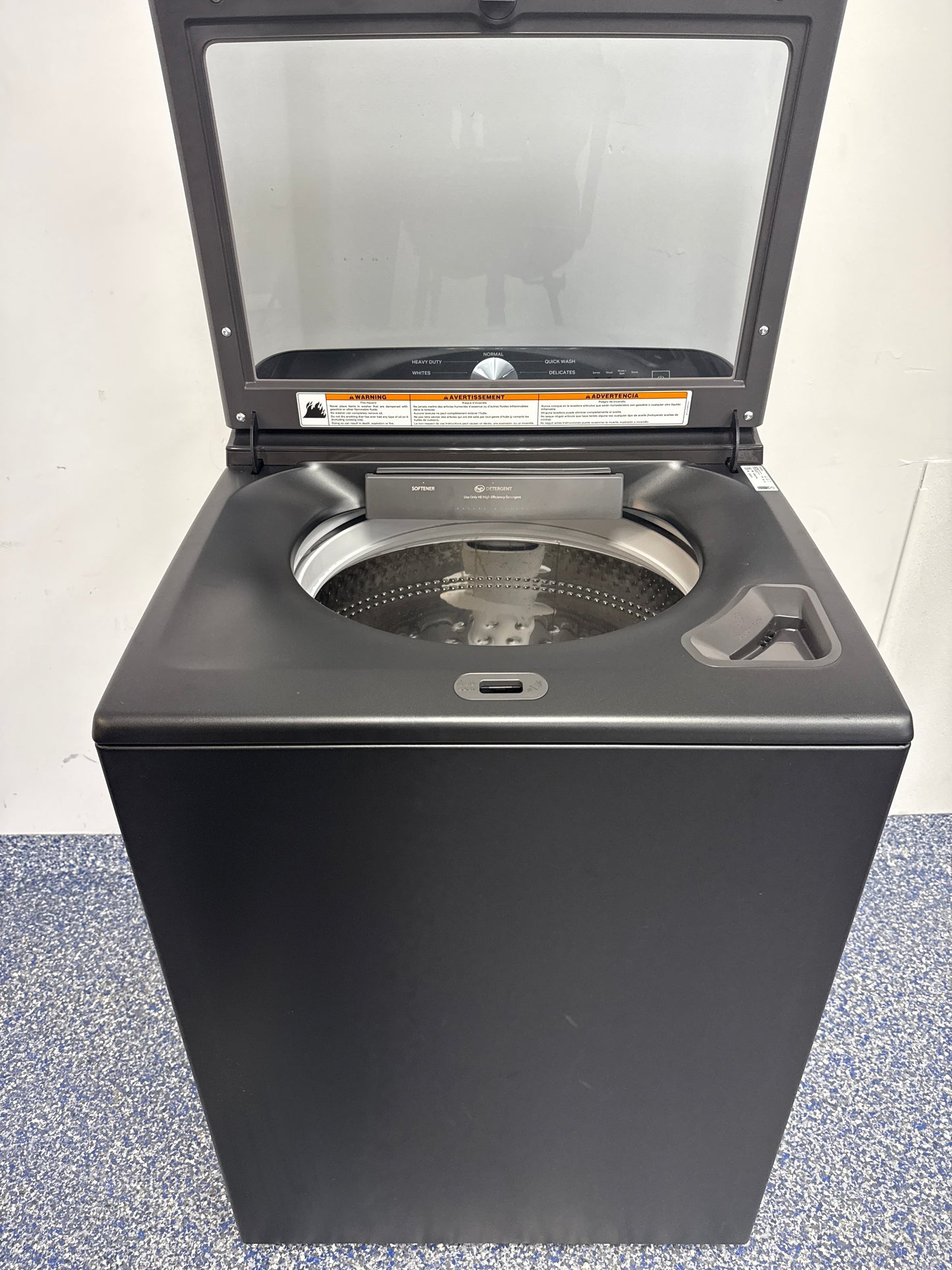 Whirlpool WTW6157PB 2-in-1 Removable Agitator close-up Kansas City home