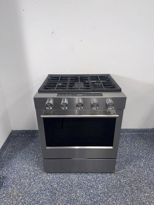 Why a Gas Range Is the Best Cooking Upgrade for Mission Hills, KS Homes