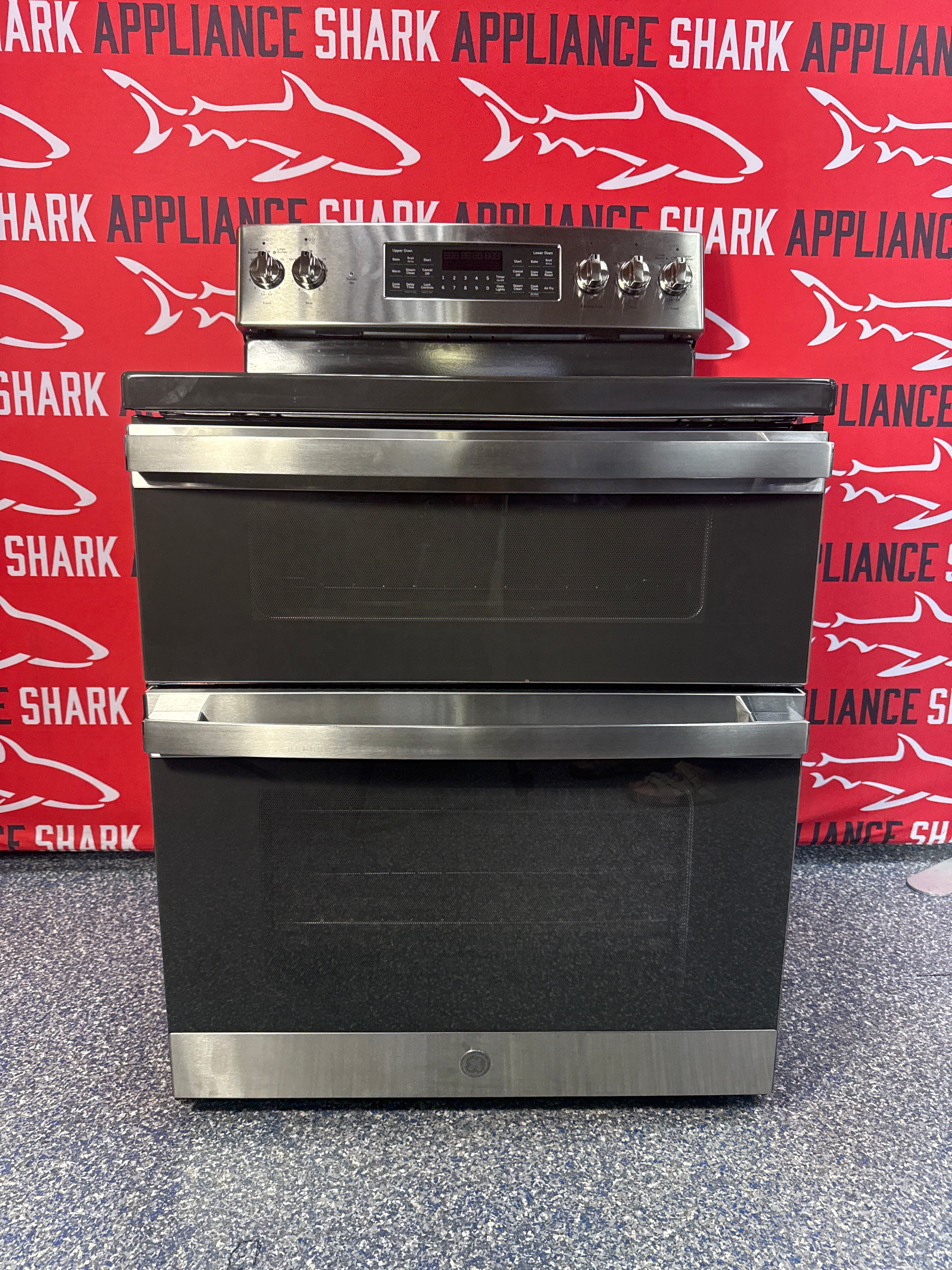 GE 30-in 5-Element 6.6 Cu. Ft. Freestanding Electric Double Oven Convection Range with No-Preheat Air Fry - JBS86SPSS