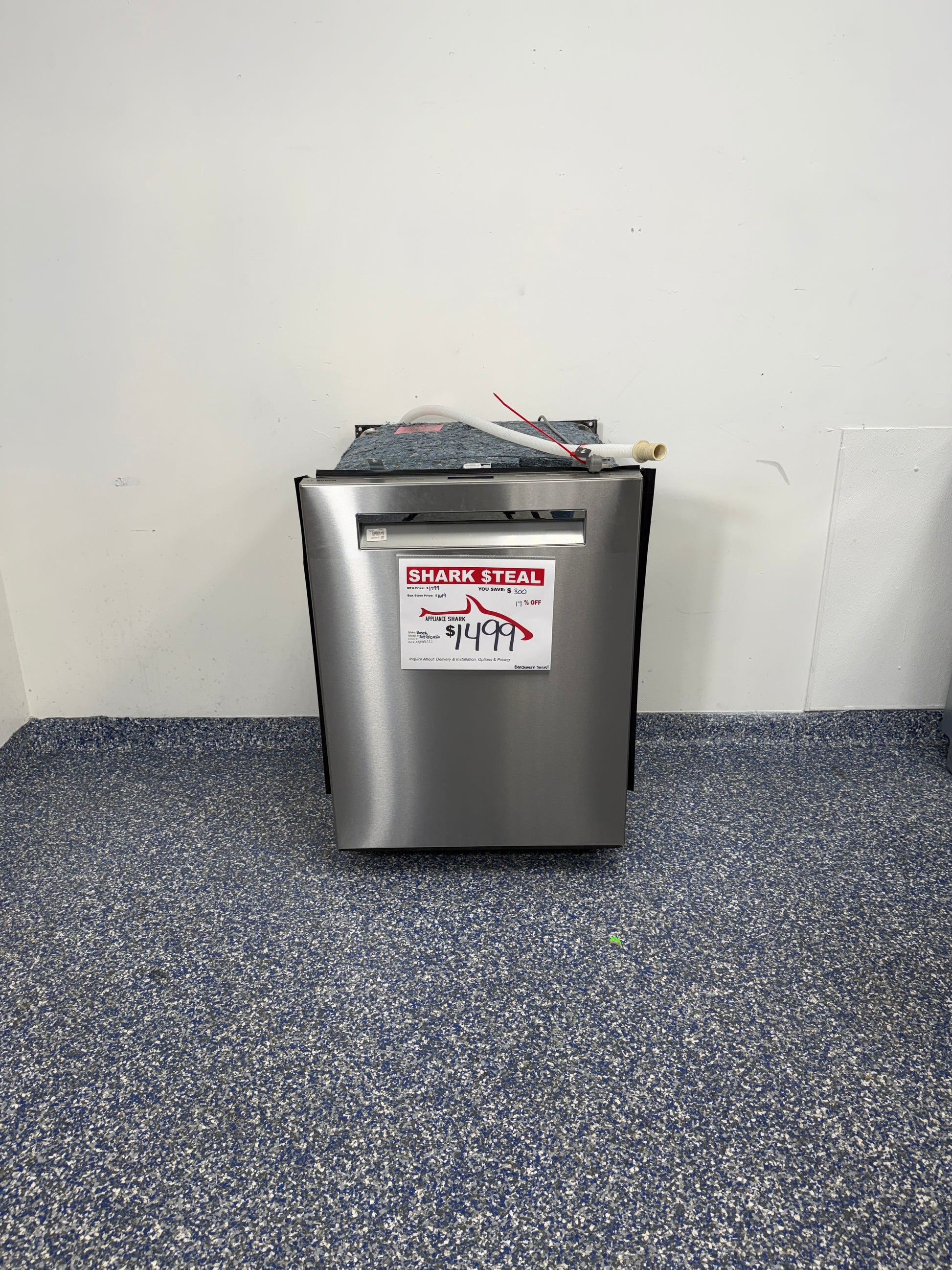 24 In. Bosch Benchmark Series with 9 Cycles, Smart Wi-Fi Connection, Ultimate Dish Dry with CrystalDry, Sanitization and Half-Load Options at the Appliance Shark Scratch and Dent Discount Appliance Store in Overland Park, Kansas