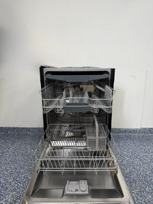 SHX5AEM5N | 24 In. BOSCH 100 Series Top Control Smart Dishwasher with 3rd Rack, 15 Place Setting Capacity, Machine Care, and a Hybrid Tub with a Mix of Stainless Steel Walls and a Polypropylene Base at the Best Scratch and Dent Appliance Store in KC Metro