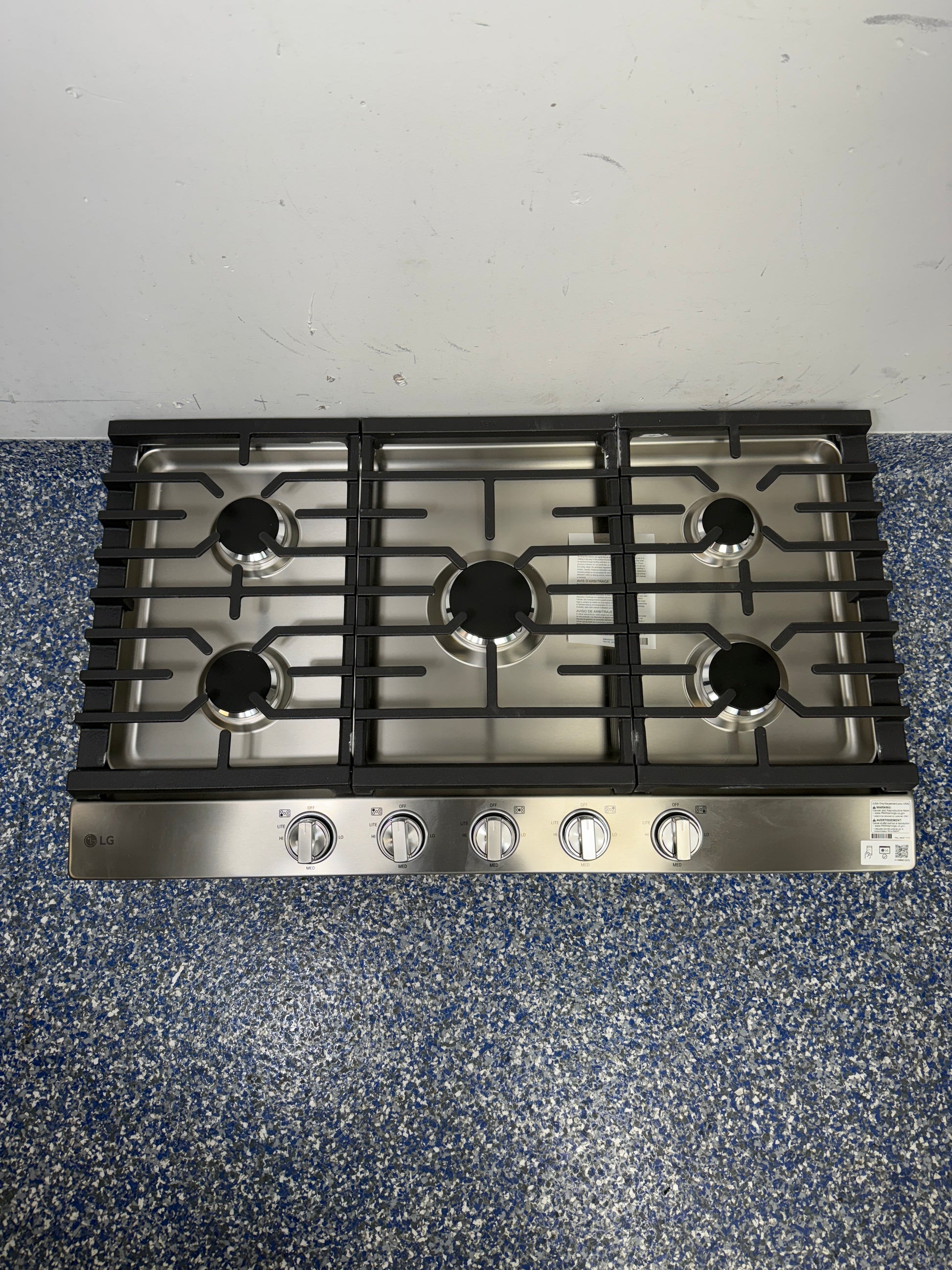 CBGJ3623S | 36 In. LG Built-In Gas Cooktop with Auto Reignition, EasyClean Stainless Steel Cooktop, and 5 Burners at the Best Open Box Sale at Appliance Shark Discount Appliance Store in Kansas City Area