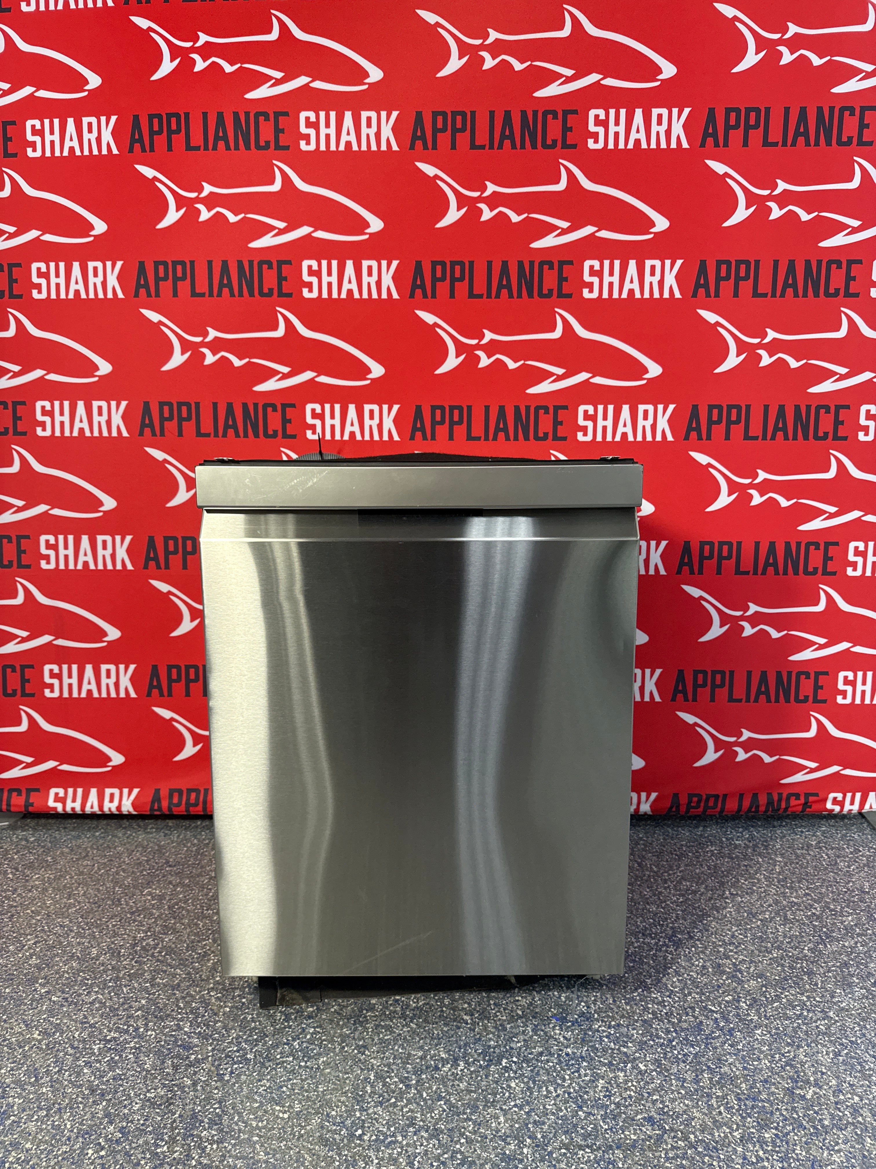 Discount LG built-in dishwasher at Appliance Shark in Overland Park, KS.