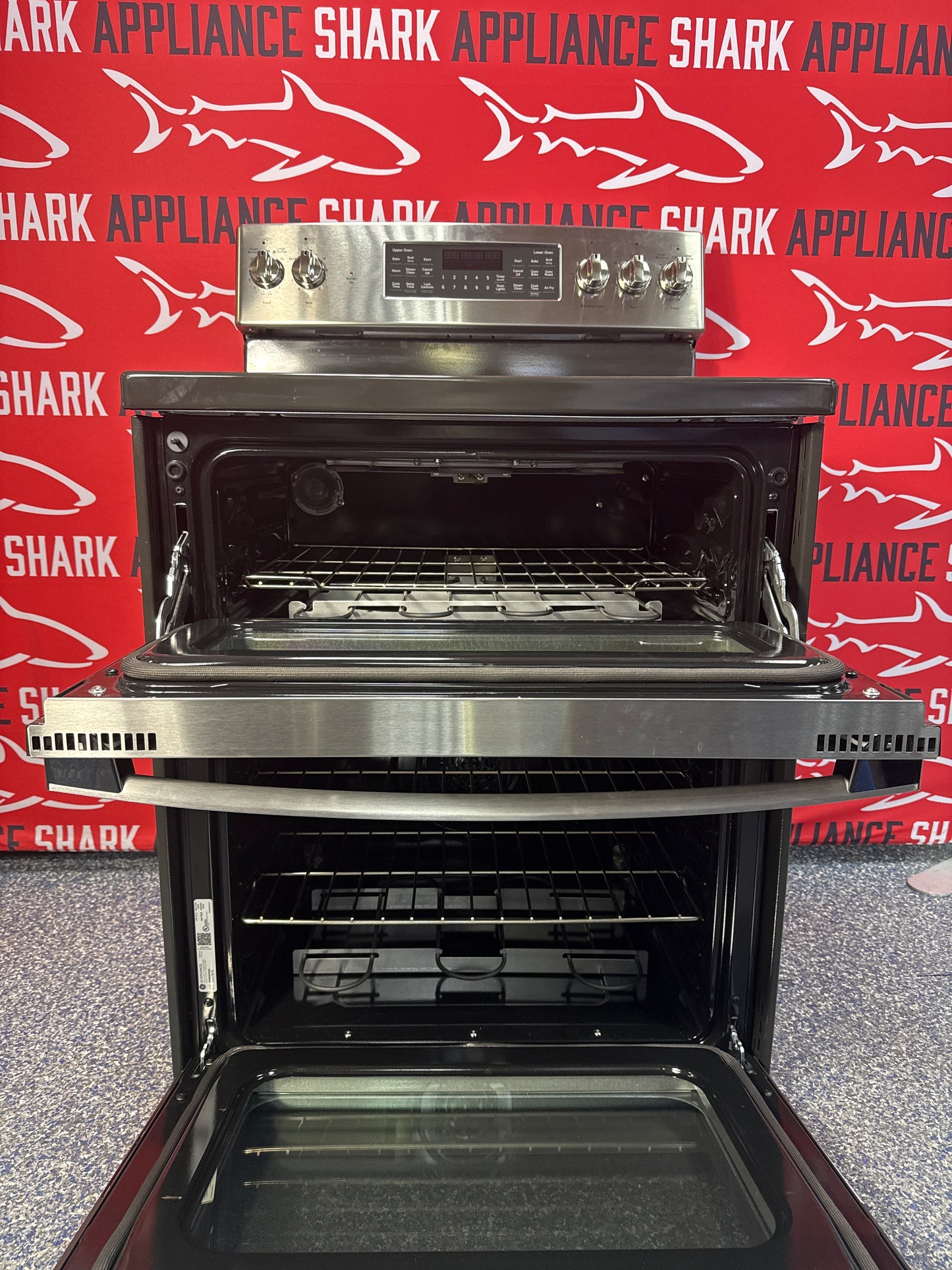 GE 30-in 5-Element 6.6 Cu. Ft. Freestanding Electric Double Oven Convection Range with No-Preheat Air Fry - JBS86SPSS