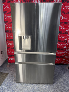 LG 29 cu ft 4-Door French Door Refrigerator 36" – LF29S9730S