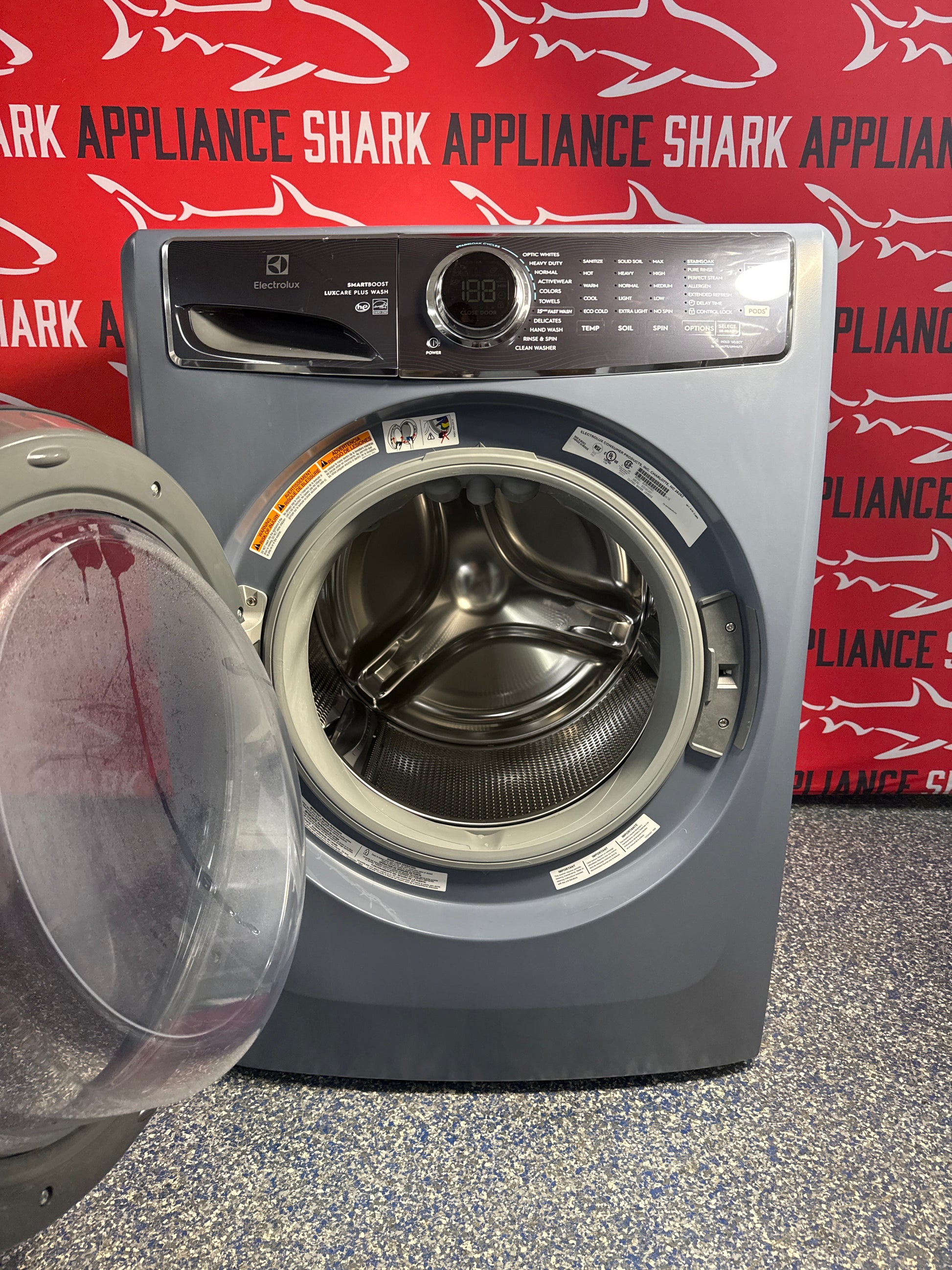 Scratch-dent Electrolux washers at Appliance Shark. Kansas City's best scratch-dent appliance store.