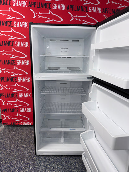 Save on this discounted FRIGIDAIRE Garage Ready refrigerator at Appliance Shark, serving Kansas City.