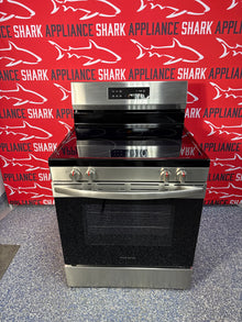 Discount FRIGIDAIRE freestanding electric range at Appliance Shark. Overland Park, KS's premier scratch-dent appliance store.