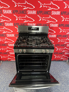 Scratch-dent FRIGIDAIRE gas range at Appliance Shark. Kansas City’s best appliance store.