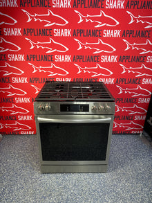 Discount FRIGIDAIRE GALLERY gas range at Appliance Shark. Overland Park, KS’s premier scratch-dent appliance store.