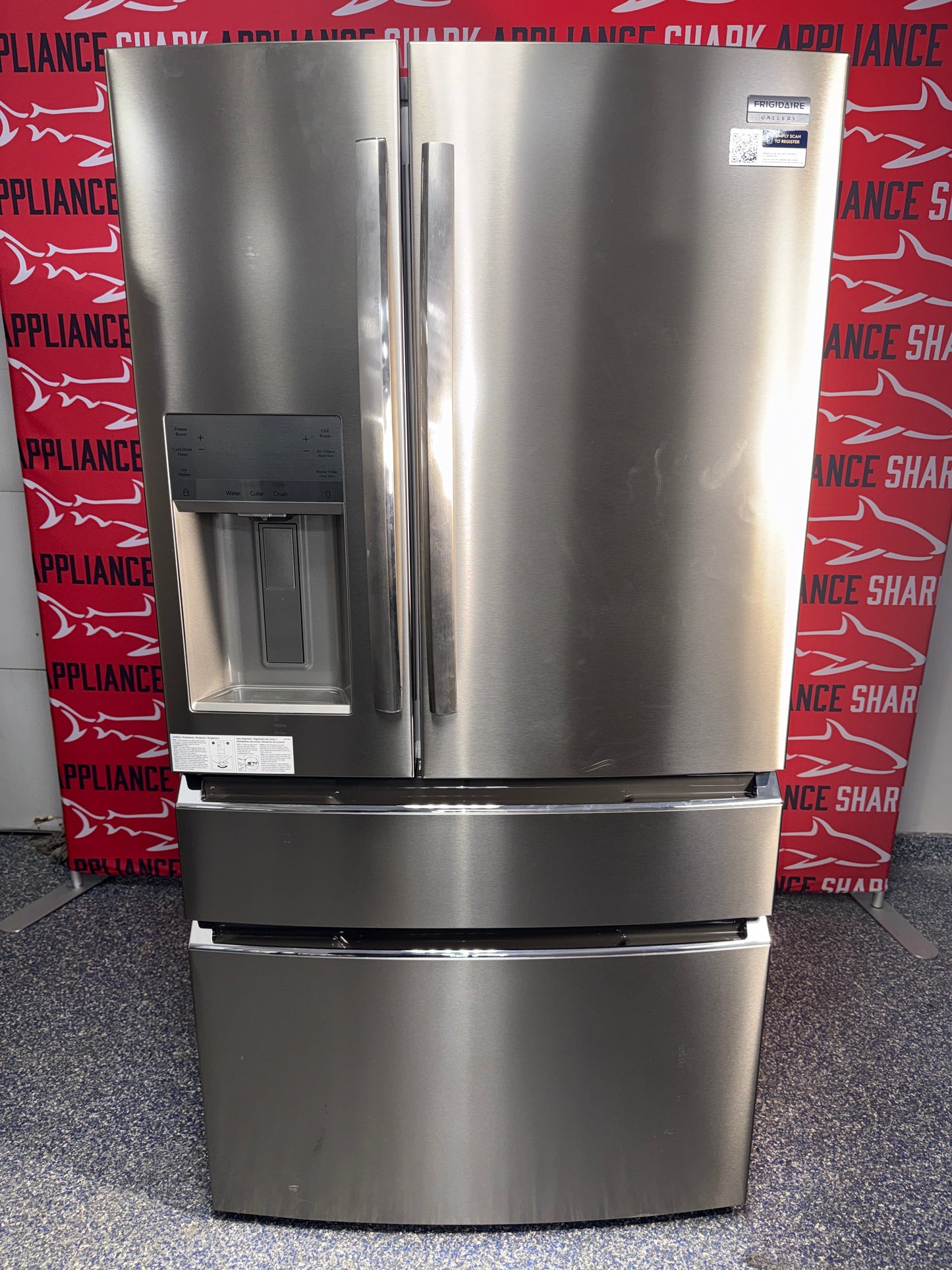 Discount FRIGIDAIRE French door refrigerator at Appliance Shark. Overland Park, KS’s premier scratch-dent appliance store.