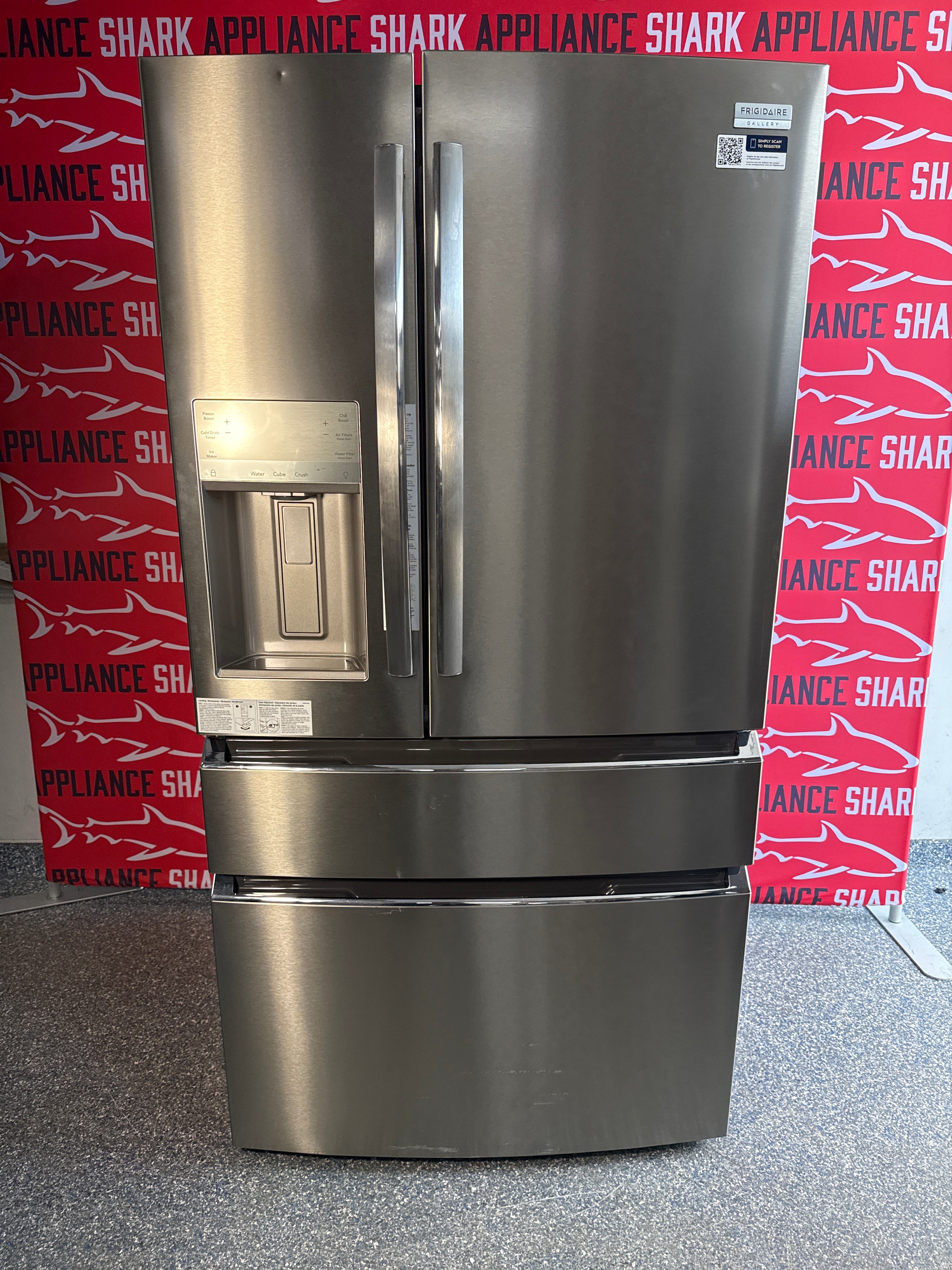 Discount FRIGIDAIRE Gallery counter-depth French door refrigerator at Appliance Shark. Overland Park, KS's premier scratch-dent appliance store.