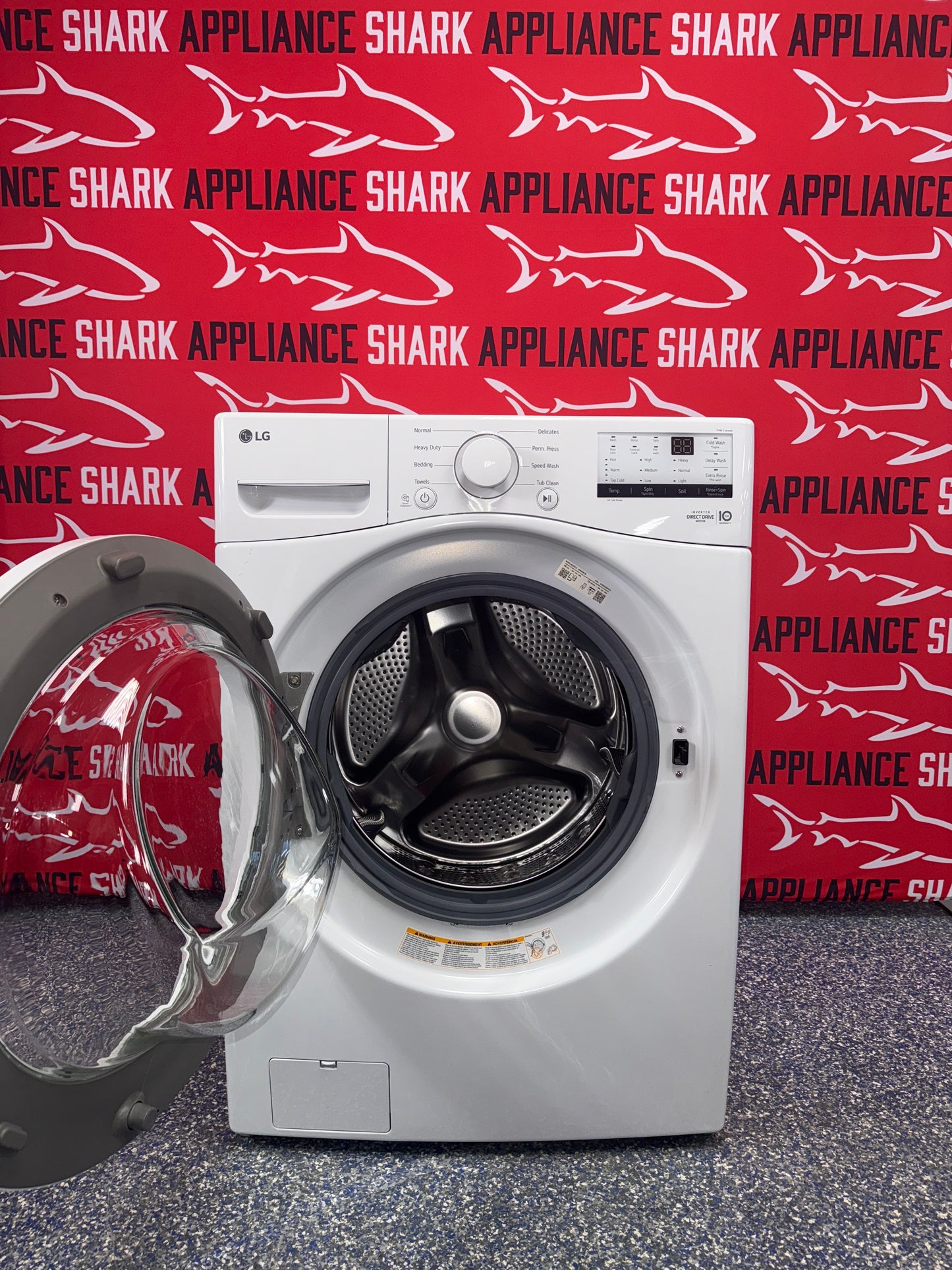 Discount LG front load washer at Appliance Shark in Overland Park, KS.