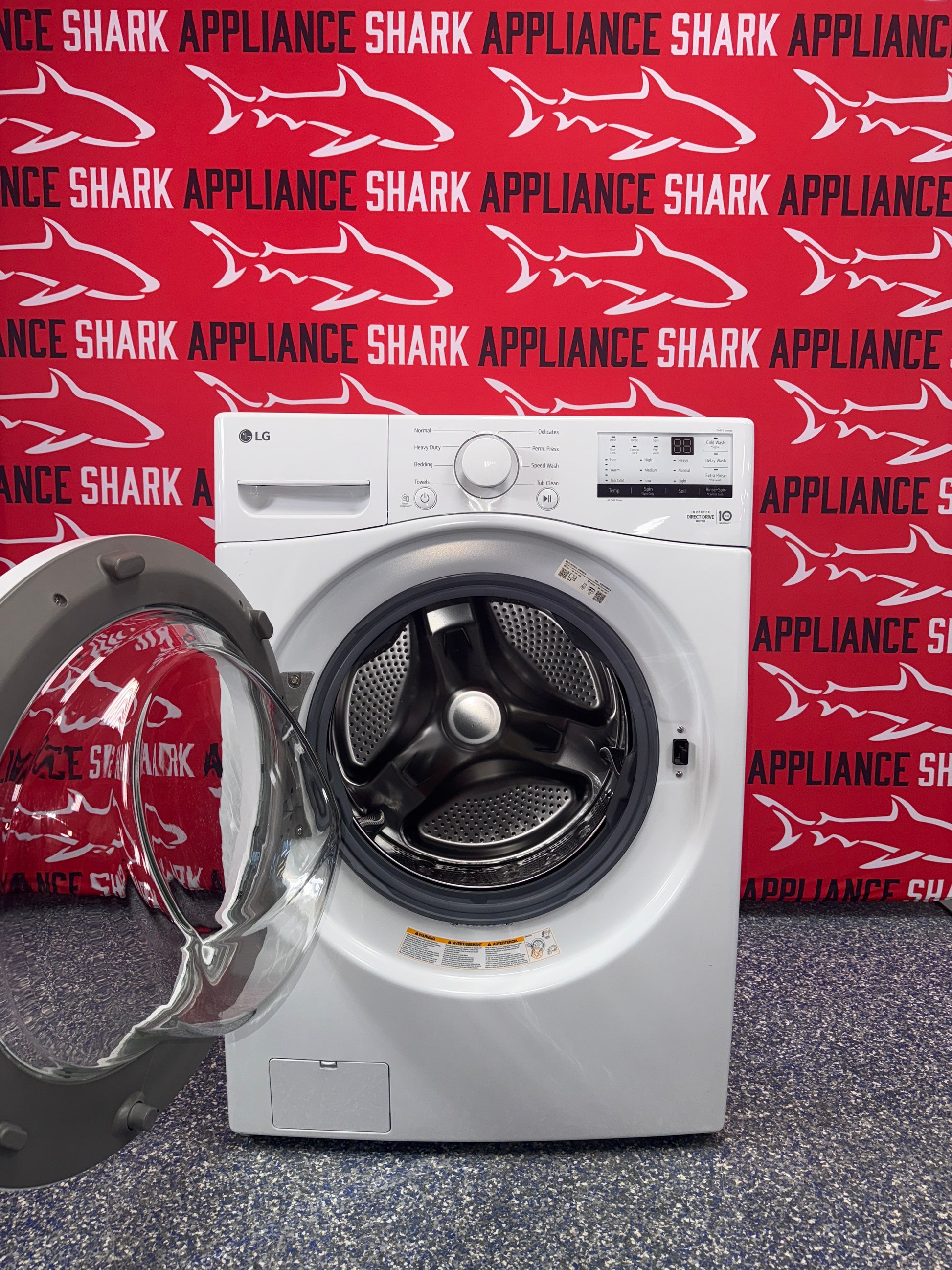 Discount LG front load washer at Appliance Shark in Overland Park, KS.