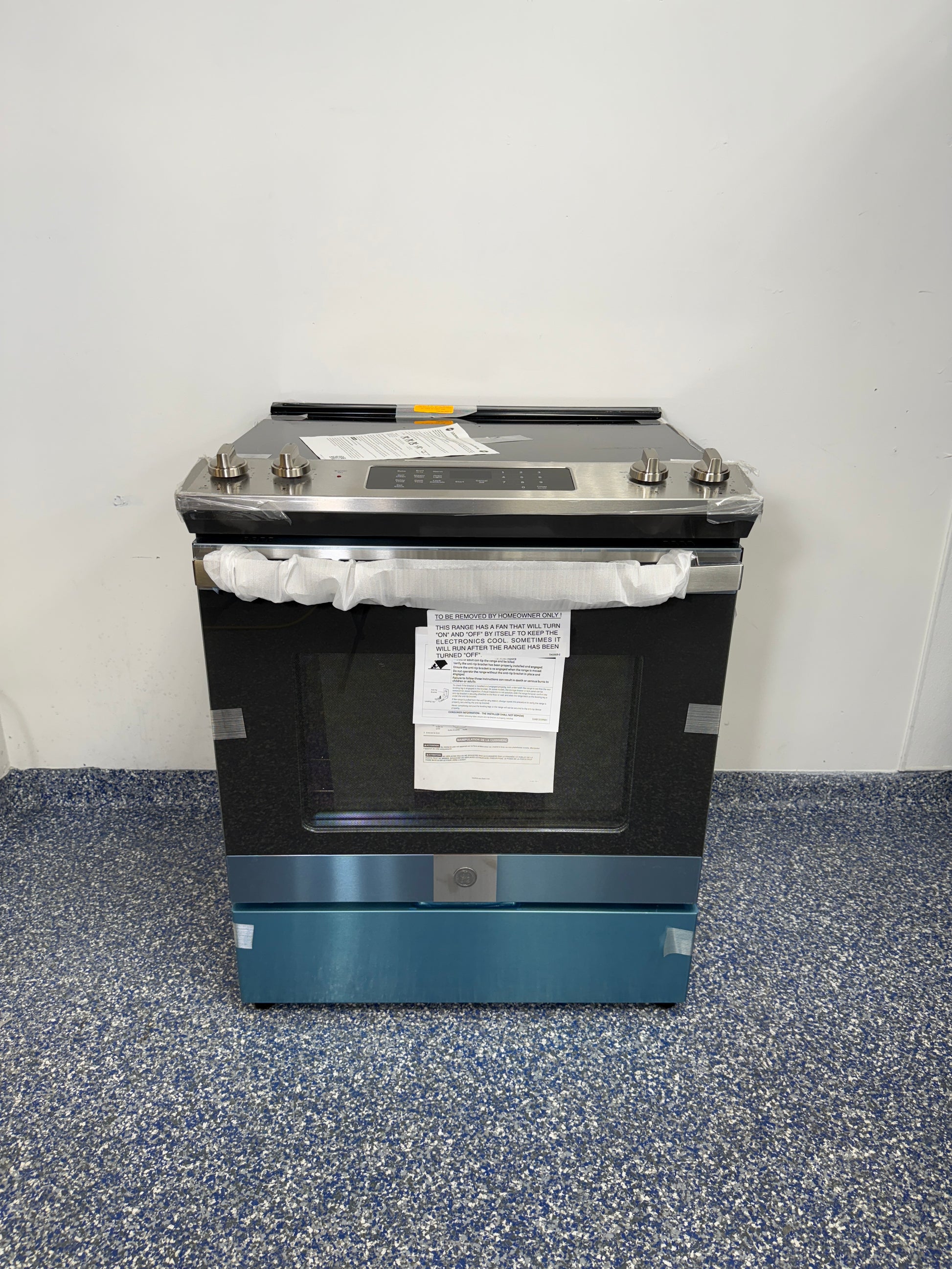 GE Slide-In Electric Range with 5.3 Cu.Ft. Capacity and Self-Cleaning Oven at Appliance Shark in Kansas City Metro