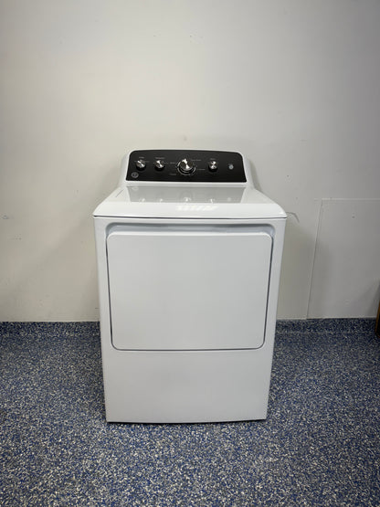 7.2 Cu.Ft. Large Capacity GE Gas Dryer with AutoDry, Extended Tumble & Delicate Cycles at Appliance Shark, the Best Scratch and Dent Appliance Store in Kansas City Area