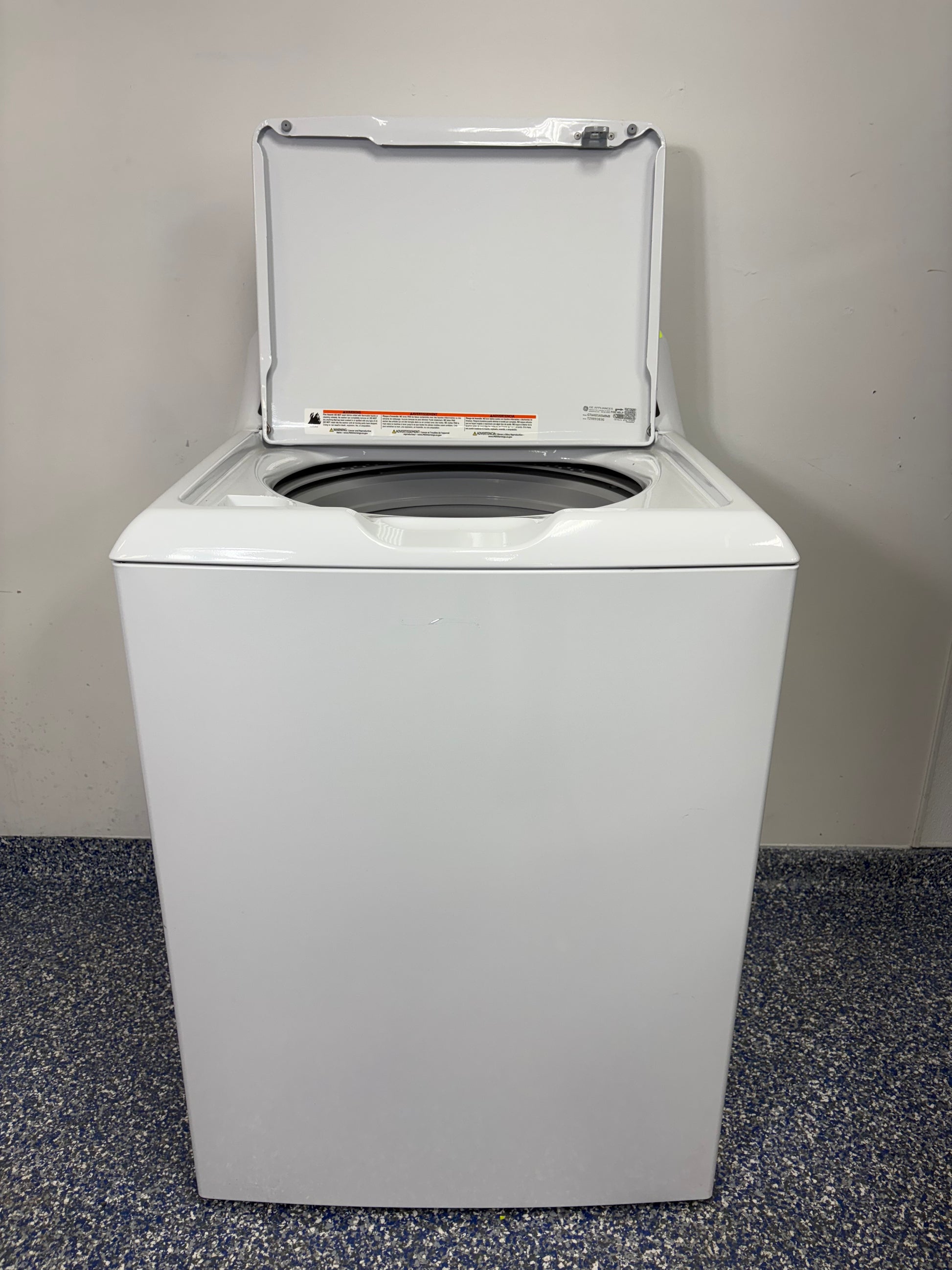 Fantastic Washer Sale at Discount Appliance Store in Overland Park, Kansas