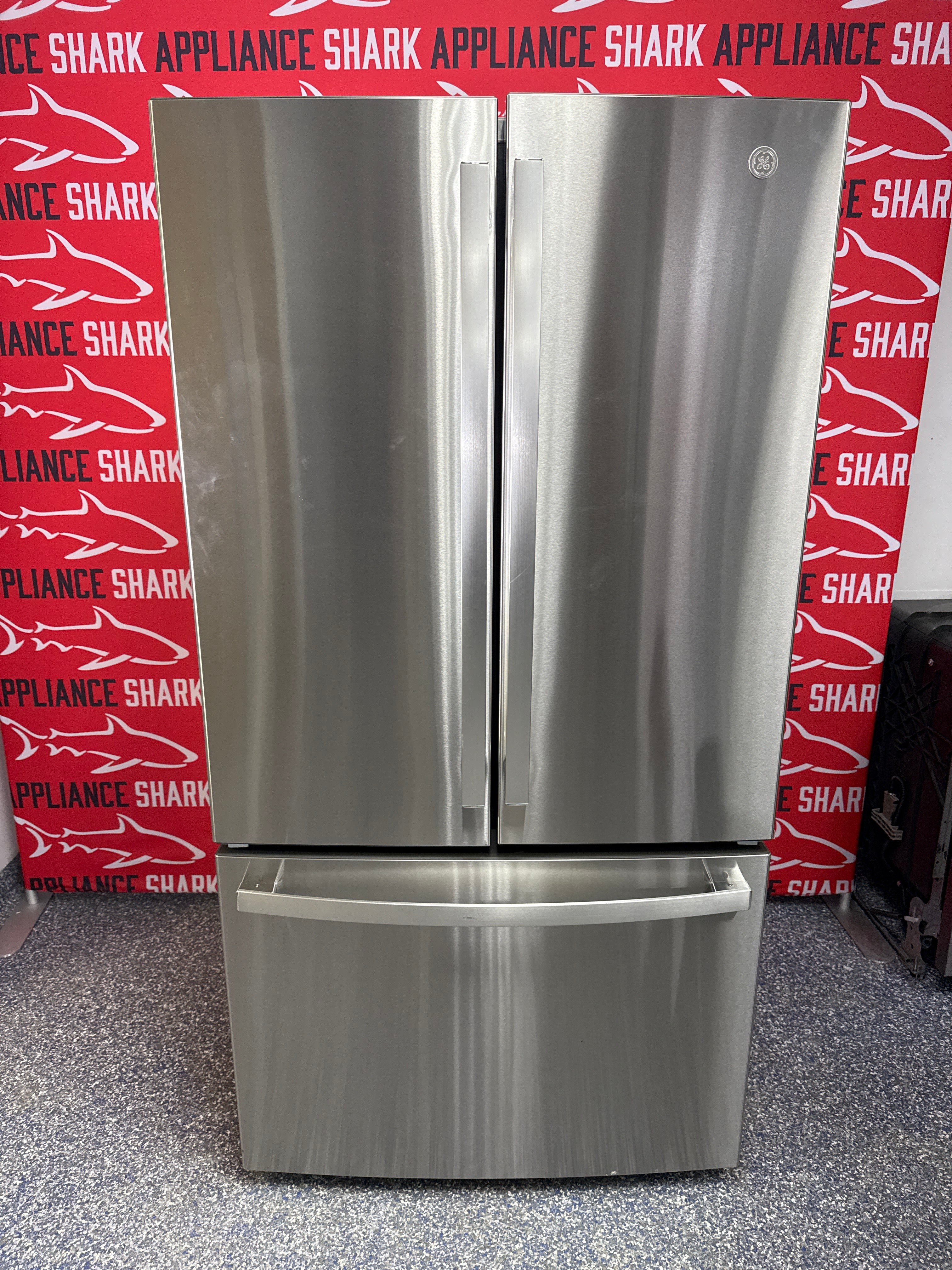 Discount GE French door refrigerator at Appliance Shark. Overland Park, KS’s premier scratch-dent appliance store.