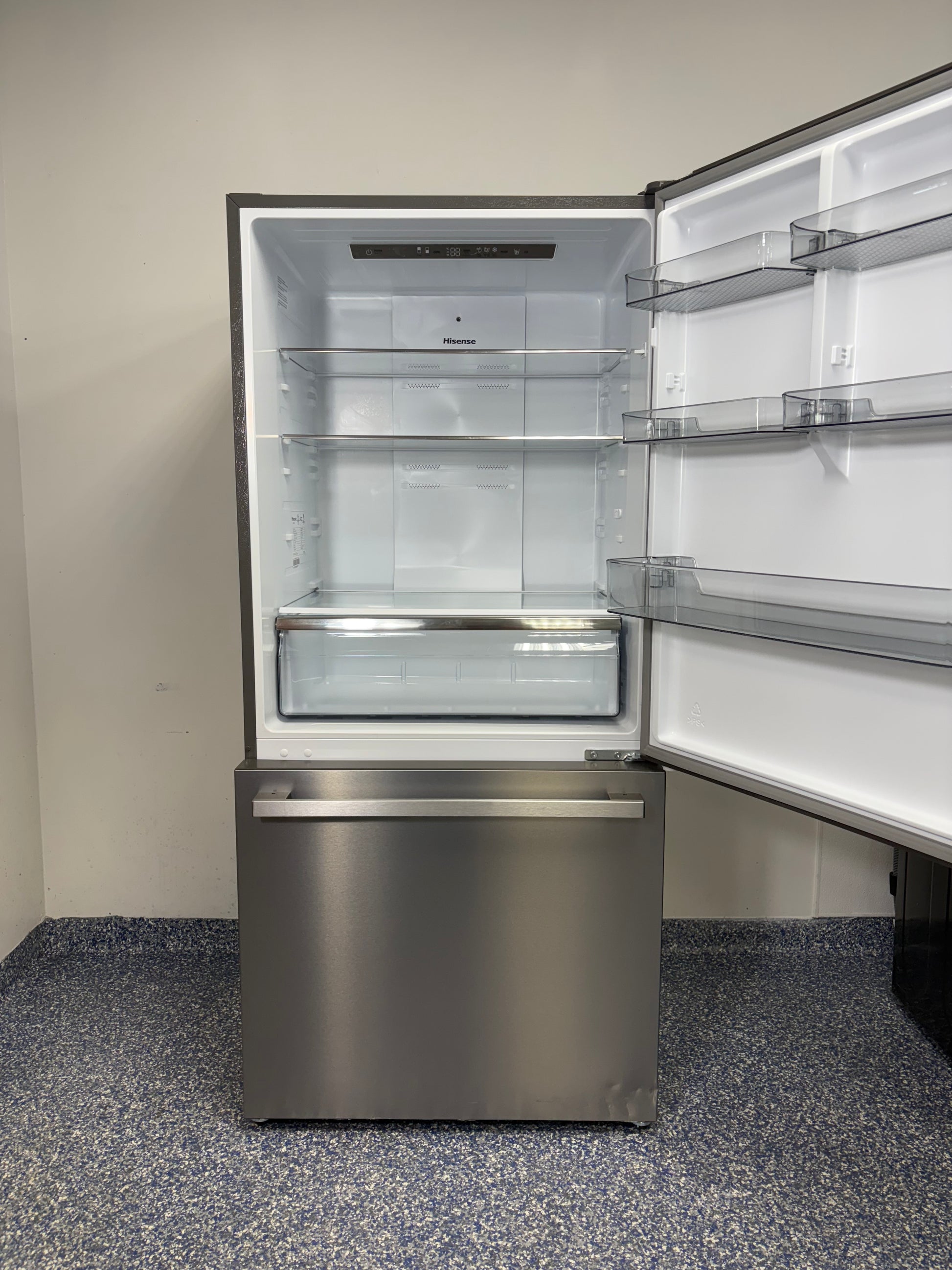 Incredible Hisense Counter-Depth Refrigerator at Scratch and Dent Appliance Store in Overland Park, Kansas
