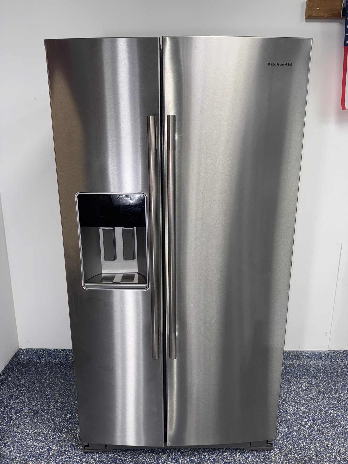 Discount KITCHENAID side-by-side refrigerator at Appliance Shark. Overland Park, KS's premier scratch-dent appliance store.