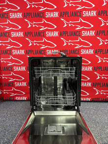 Scratch-dent LG built-in dishwasher at Appliance Shark. Kansas City’s best dishwasher store.