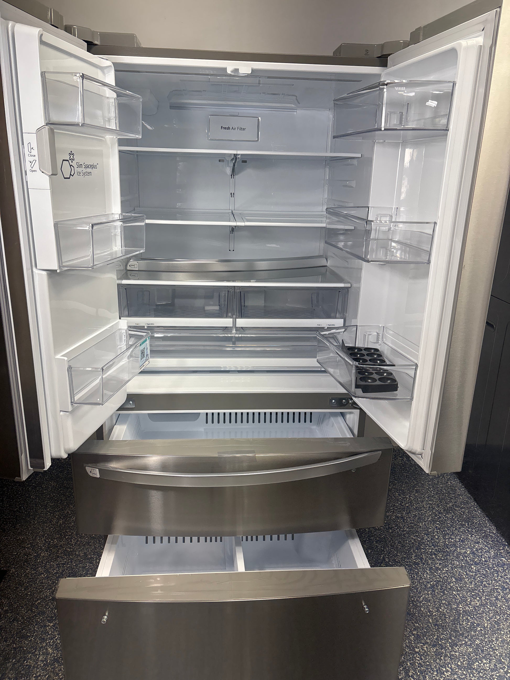 LG refrigerator at Appliance Shark in Overland Park with Craft Ice!