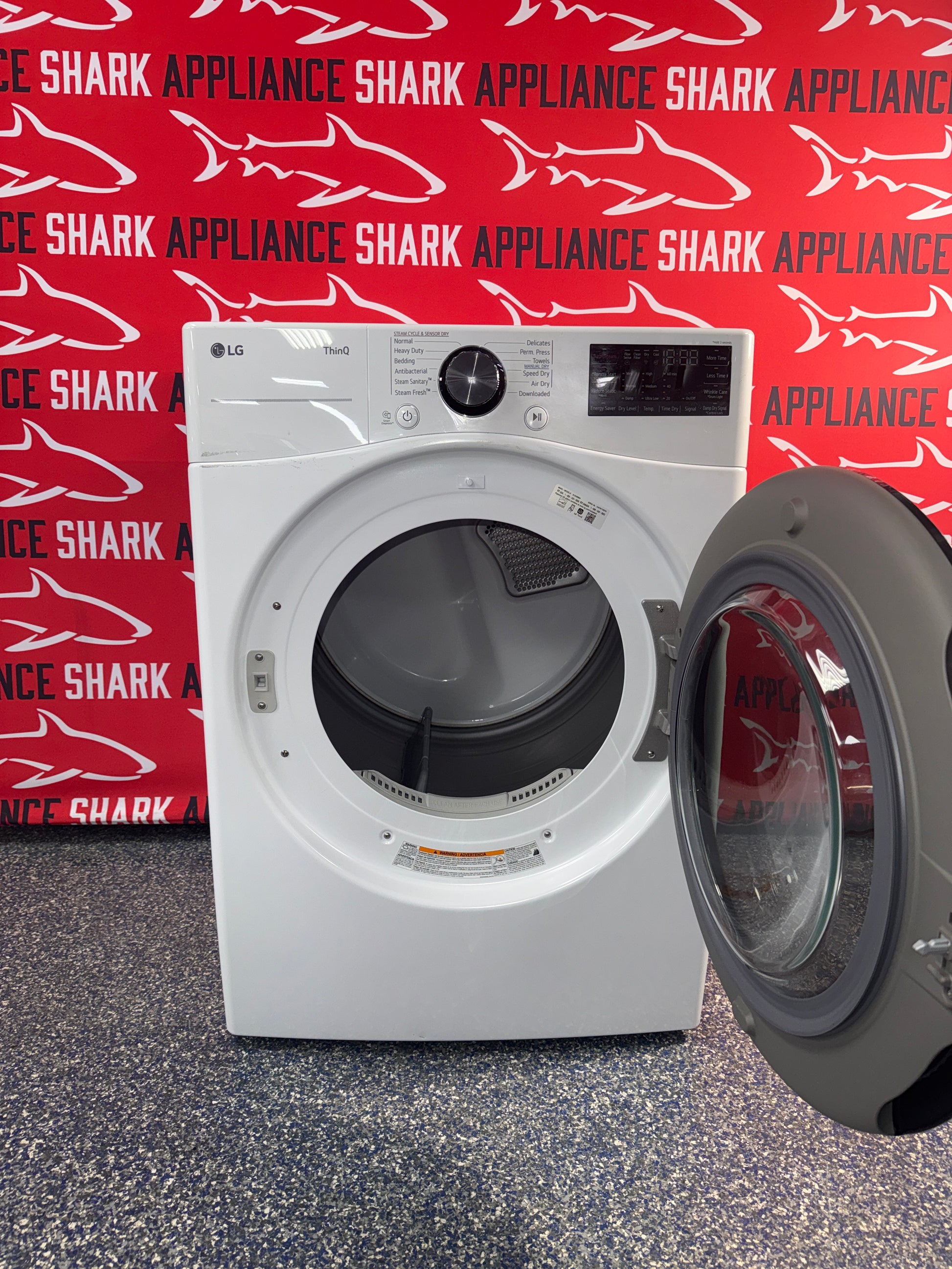 Save on this discounted LG Sensor Dry electric dryer at Appliance Shark, serving Kansas City.
