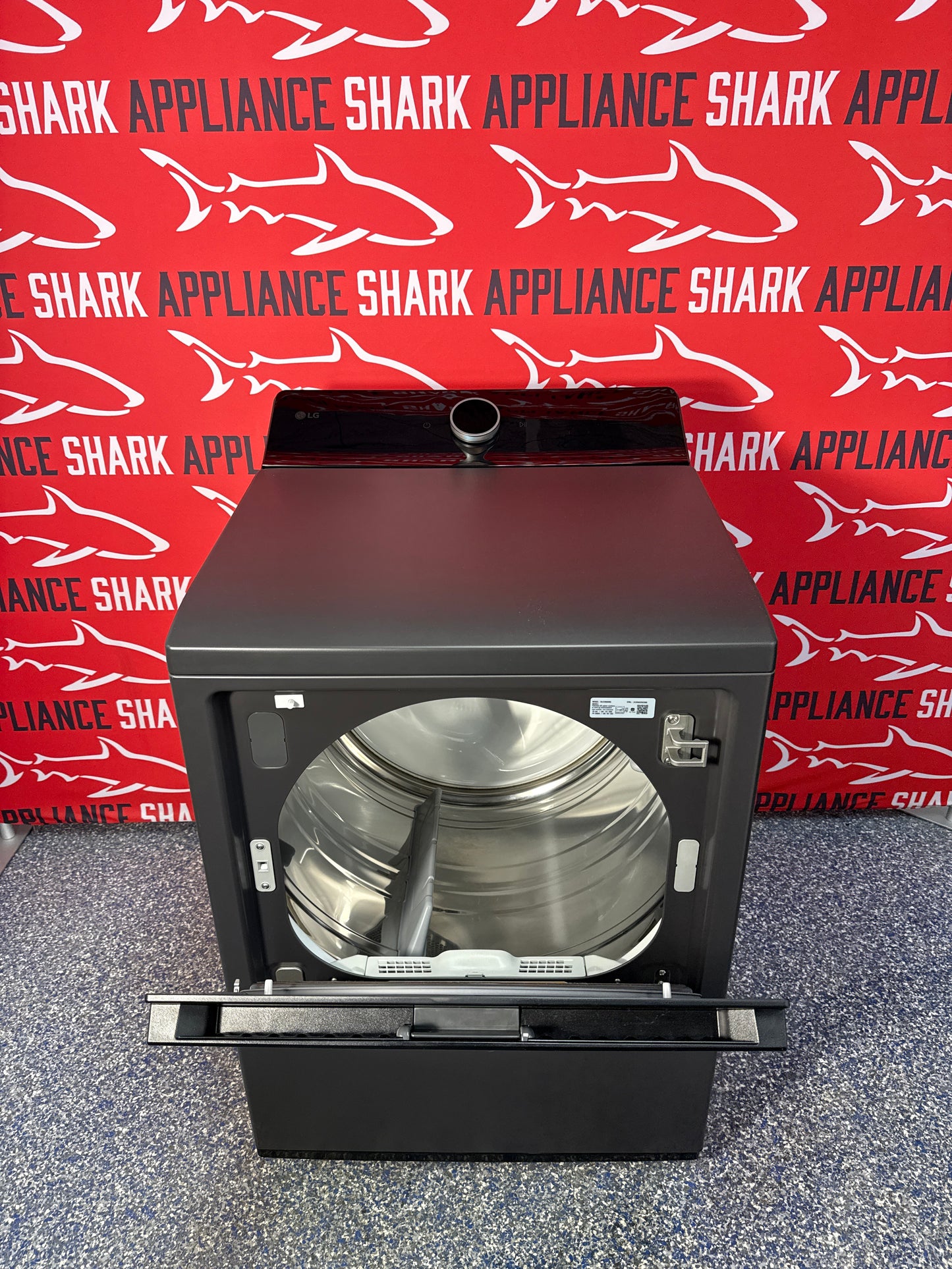Scratch-dent LG electric dryer at Appliance Shark. Kansas City’s best dryer store.